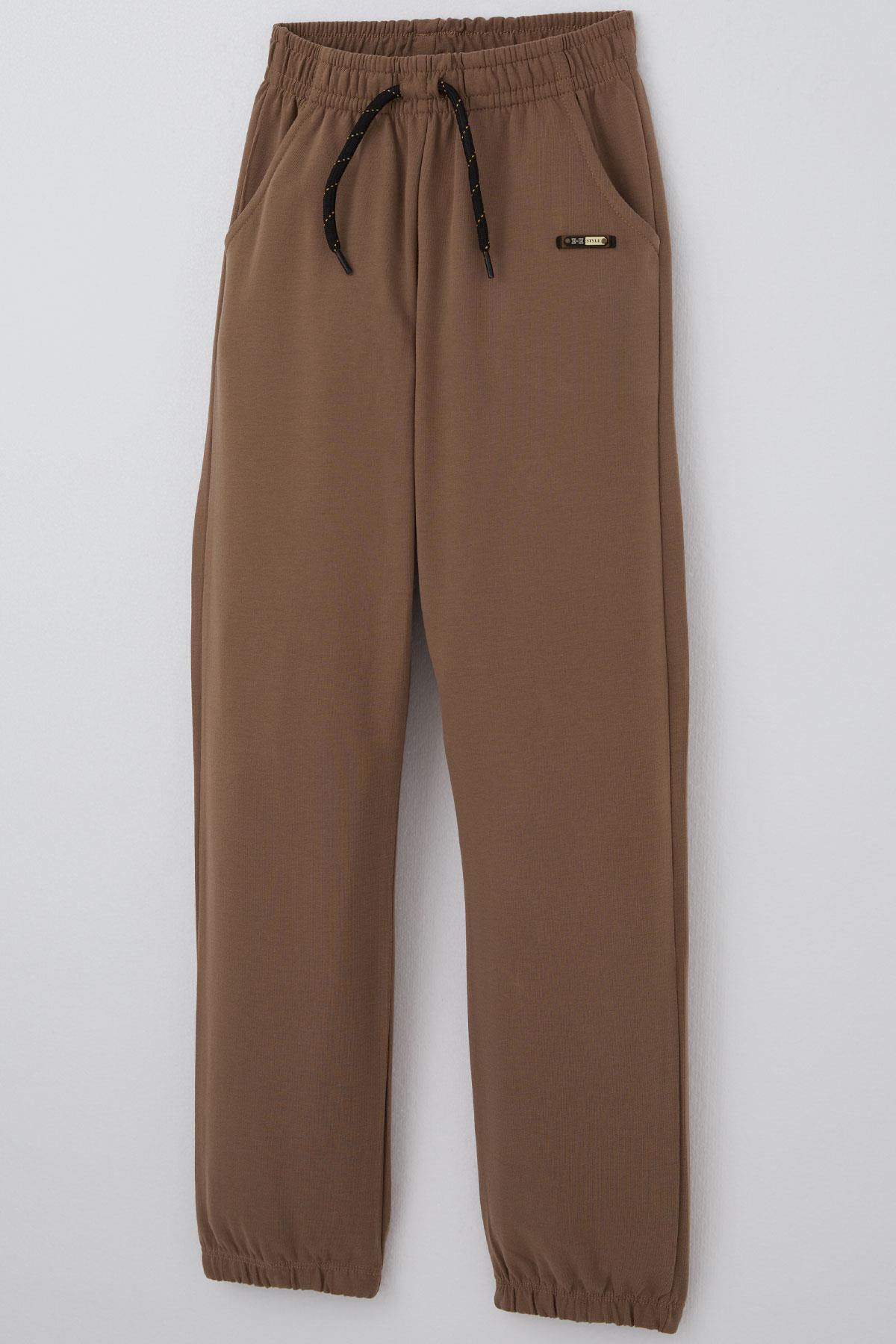 Breeze Erkek Çocuk Eşofman Altı Bağcık Aksesuarlı Arma Detaylı Kahverengi (4-8 Yaş)