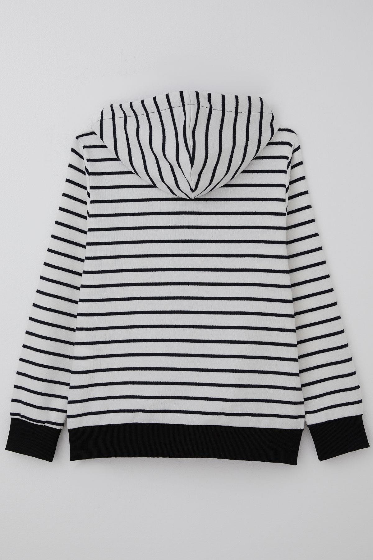 Breeze Erkek Çocuk Hırka Arma Detaylı Fermuarlı Kapüşonlu Beyaz (4-8 Yaş)