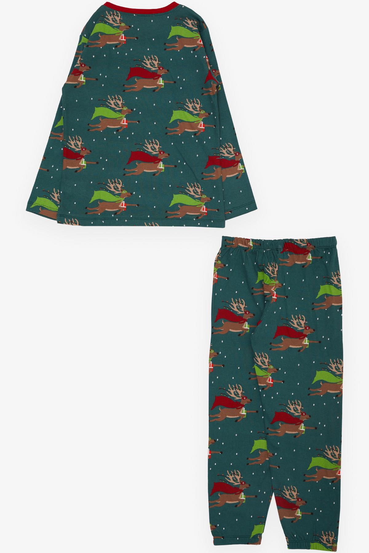 Breeze Erkek Çocuk Pijama Takımı Yılbaşı Temalı Pelerinli Geyik Desenli Koyu Yeşil (4-8 Yaş)