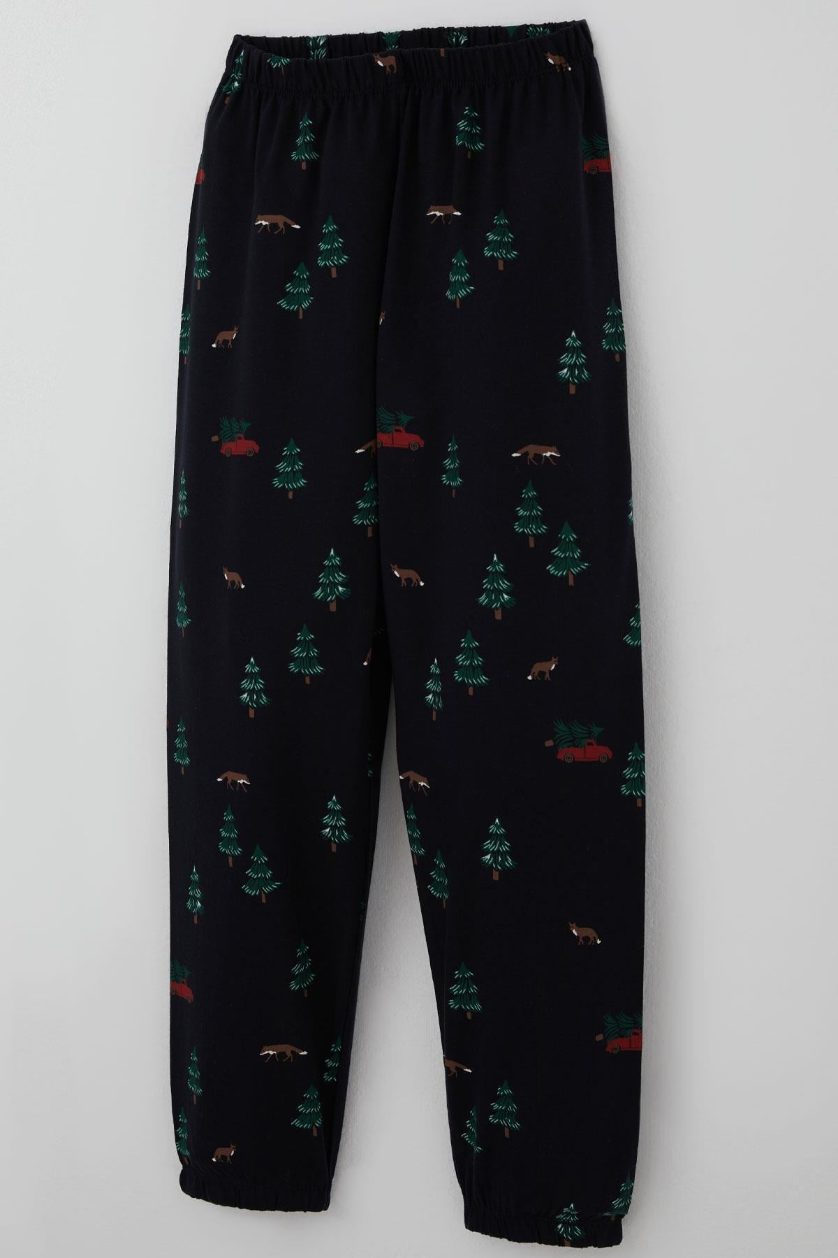 Breeze Erkek Çocuk Pijama Takımı Yılbaşı Temalı Çam Ağacı Desenli Lacivert (4-5 Yaş)
