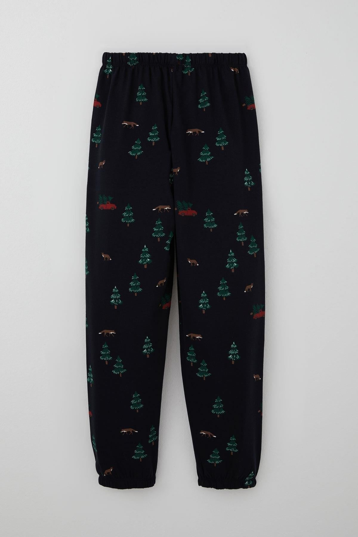Breeze Erkek Çocuk Pijama Takımı Yılbaşı Temalı Çam Ağacı Desenli Lacivert (4-5 Yaş)