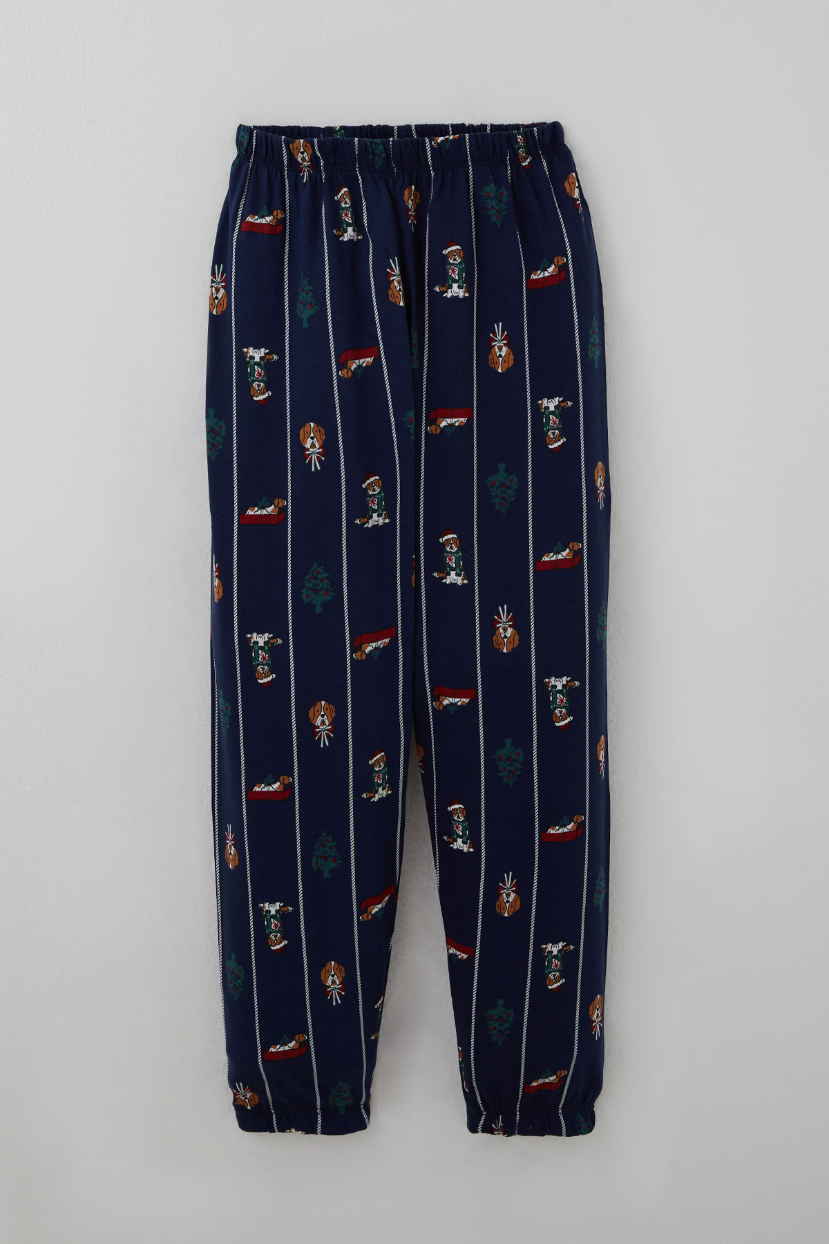 Breeze Erkek Çocuk Pijama Takımı Yılbaşı Temalı Sevimli Köpekçik Desenli Lacivert (4-8 Yaş)