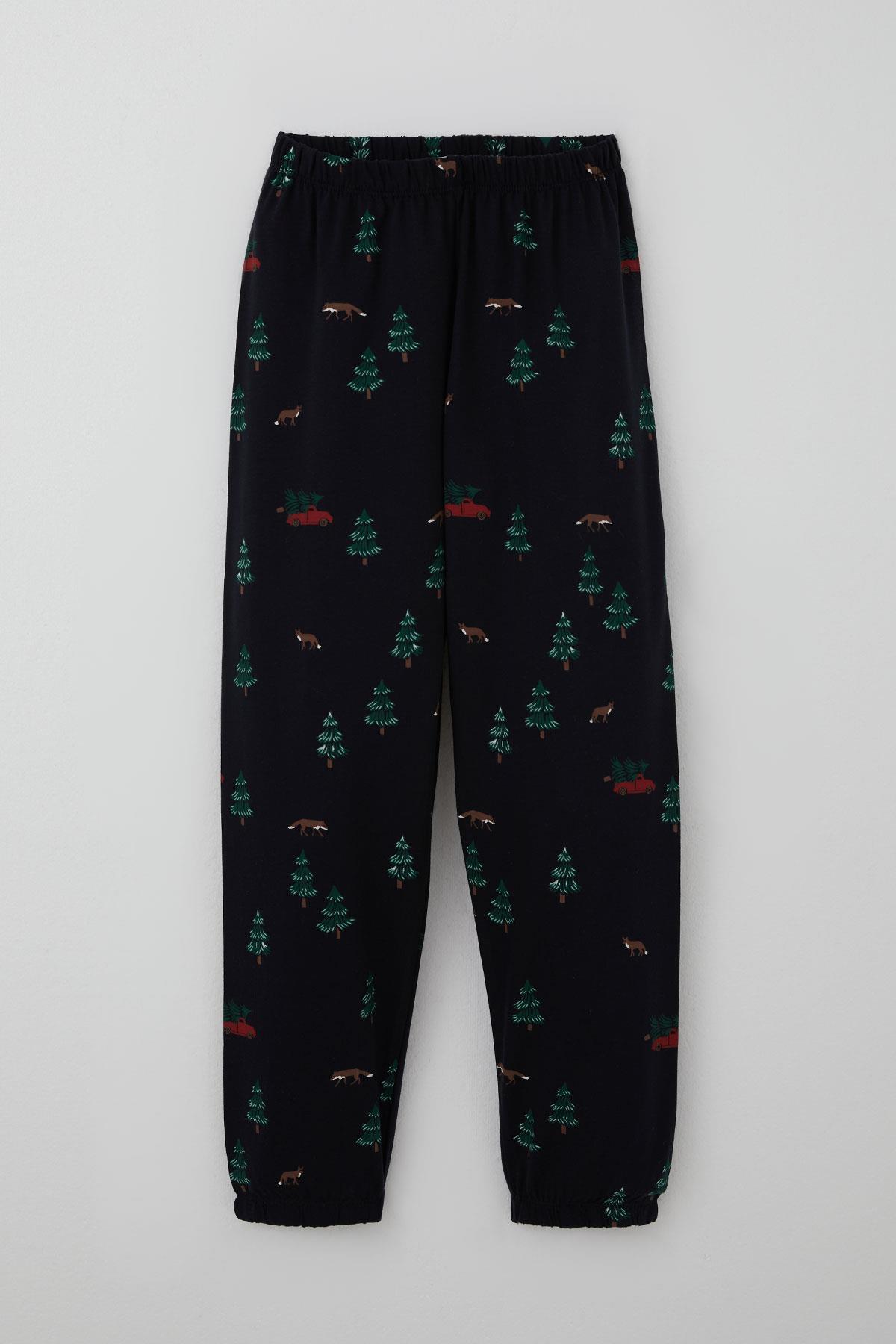 Breeze Erkek Çocuk Pijama Takımı Yılbaşı Temalı Çam Ağacı Desenli Lacivert (4-8 Yaş)