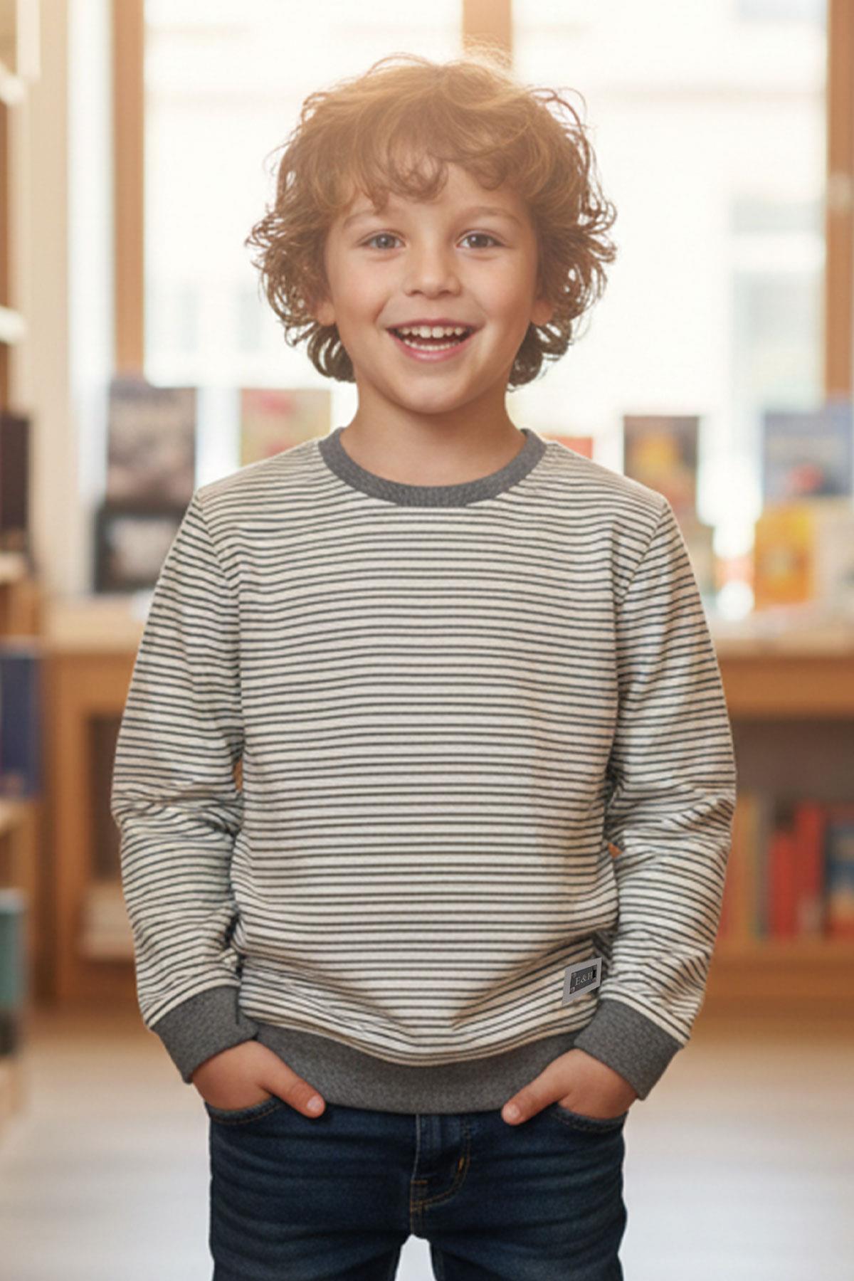 Breeze Erkek Çocuk Sweatshirt Arma Detaylı Çzgili Ekru (4-8 Yaş)