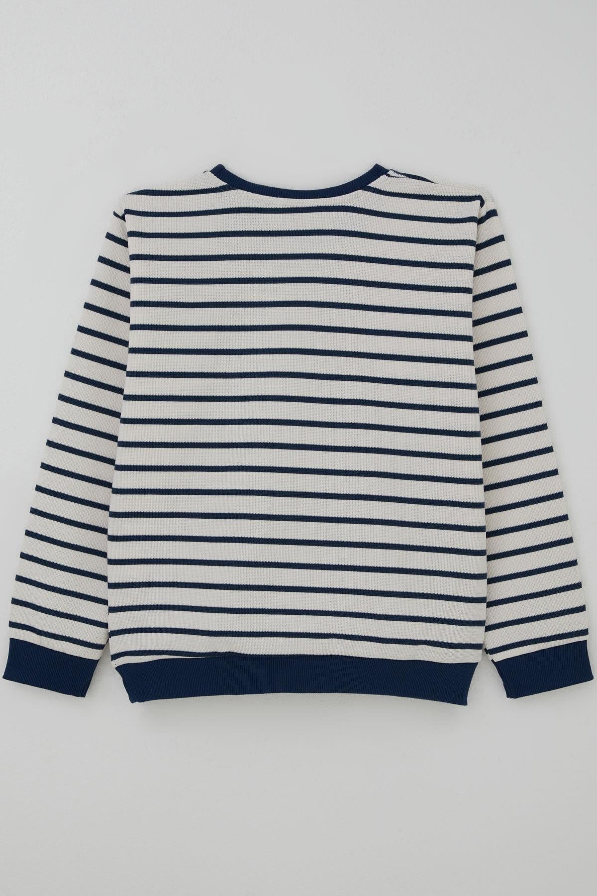 Breeze Erkek Çocuk Sweatshirt Arma Detaylı Beyaz (4-10 Yaş)