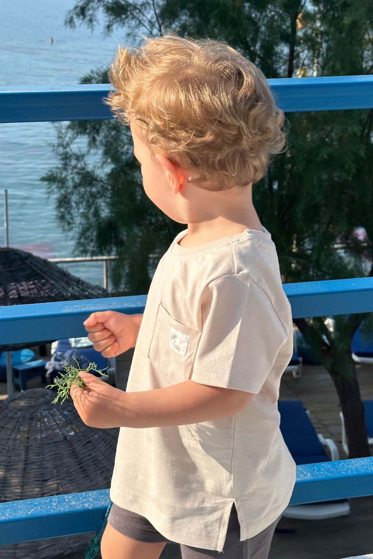 Breeze Erkek Çocuk Tişört Cool Yazı Armalı Cepli Bej (1.5-5 Yaş)