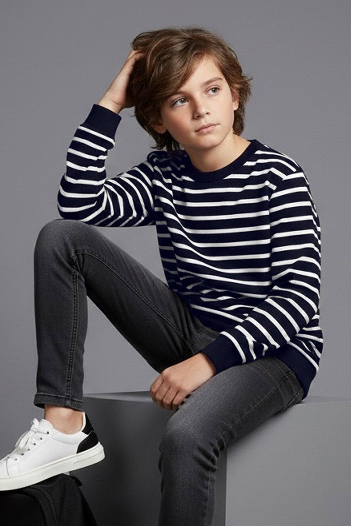 Breeze Erkek Çocuk Uzun Kollu Tişört Arma Detaylı Lacivert (4-8 Yaş)