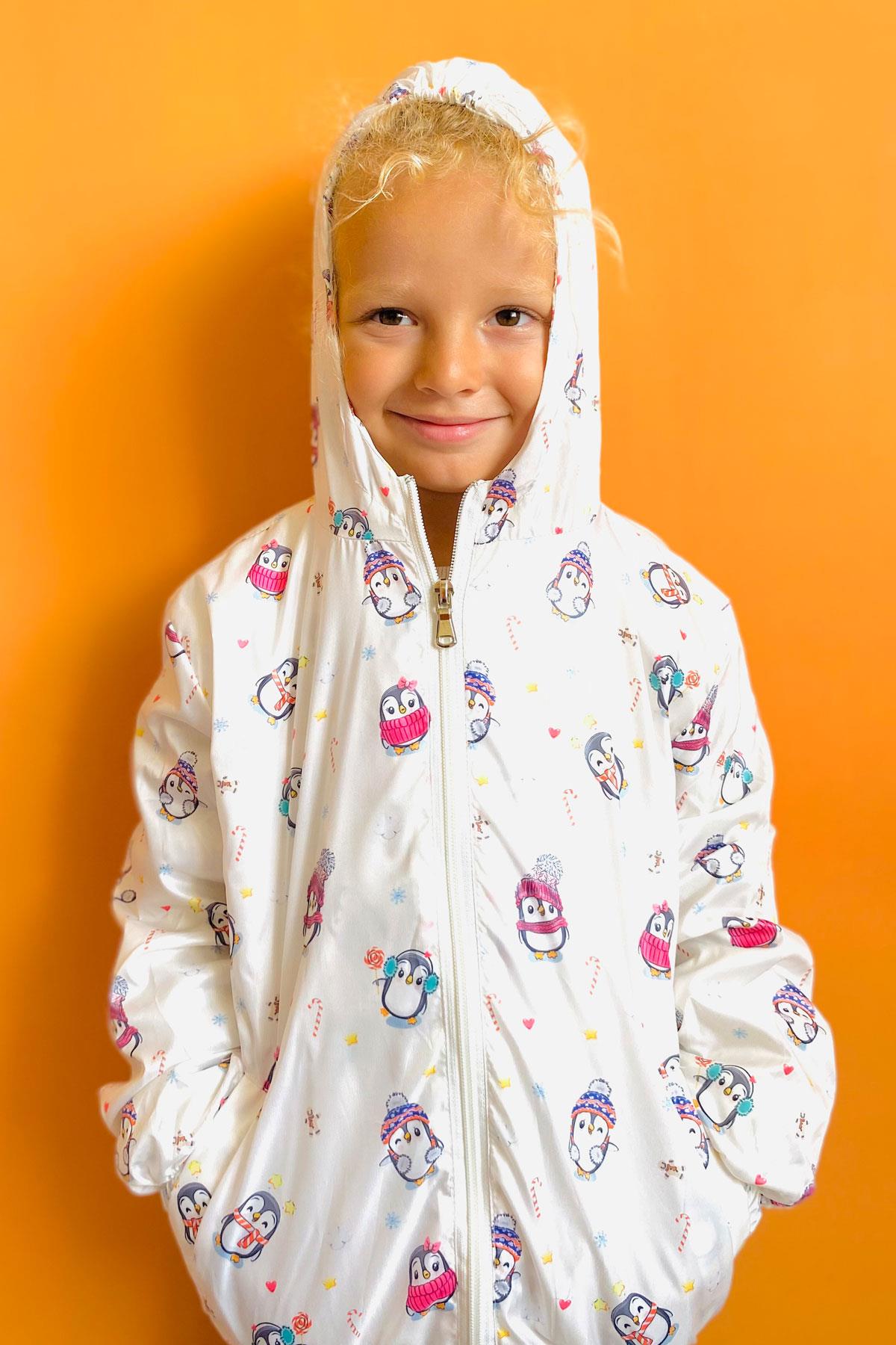 Breeze Erkek Çocuk Yağmurluk Sevimli Penguen Desenli Yılbaşı Temalı Ekru (1-6 Yaş)