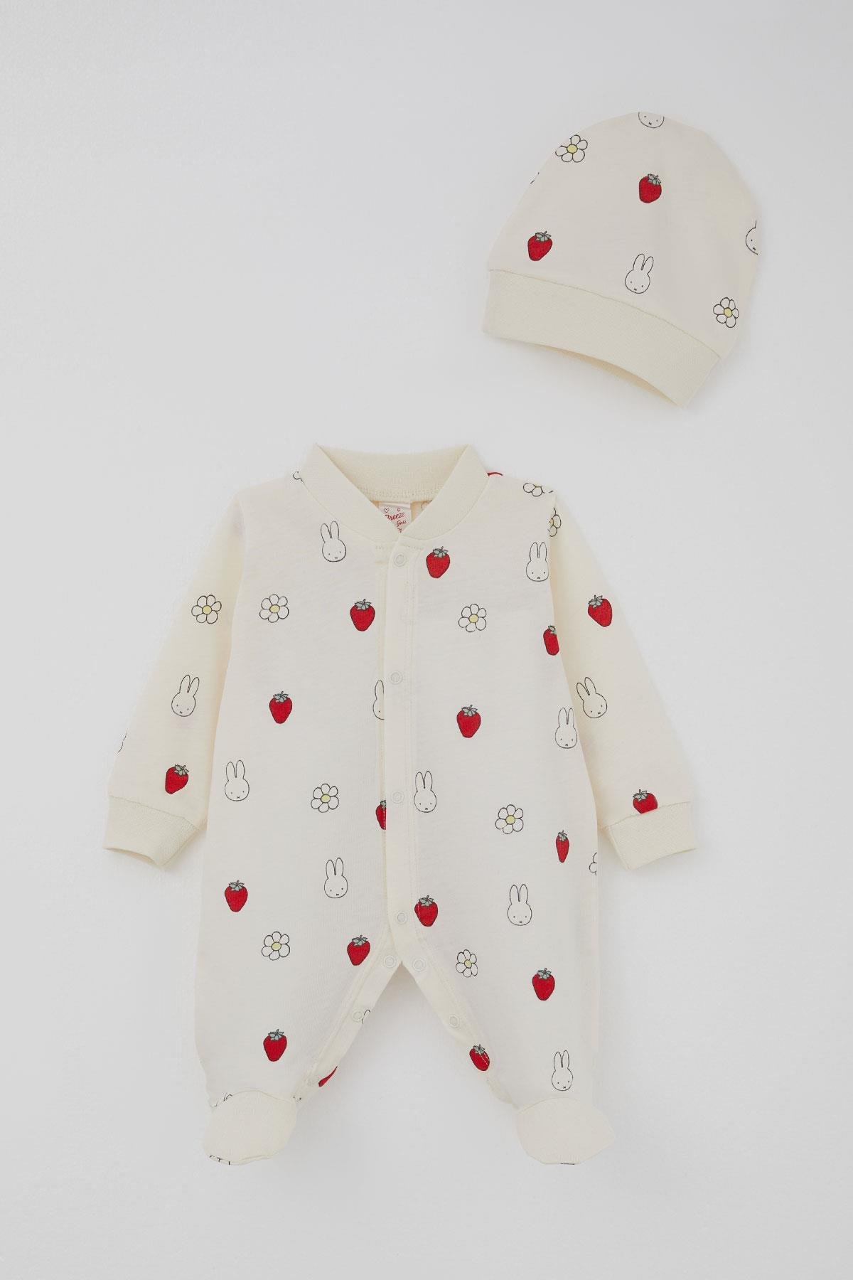 Breeze Kız Bebek Patikli Tulum Sevimli Tavşancık & Çilek Desenli Ekru (0-6 Ay)