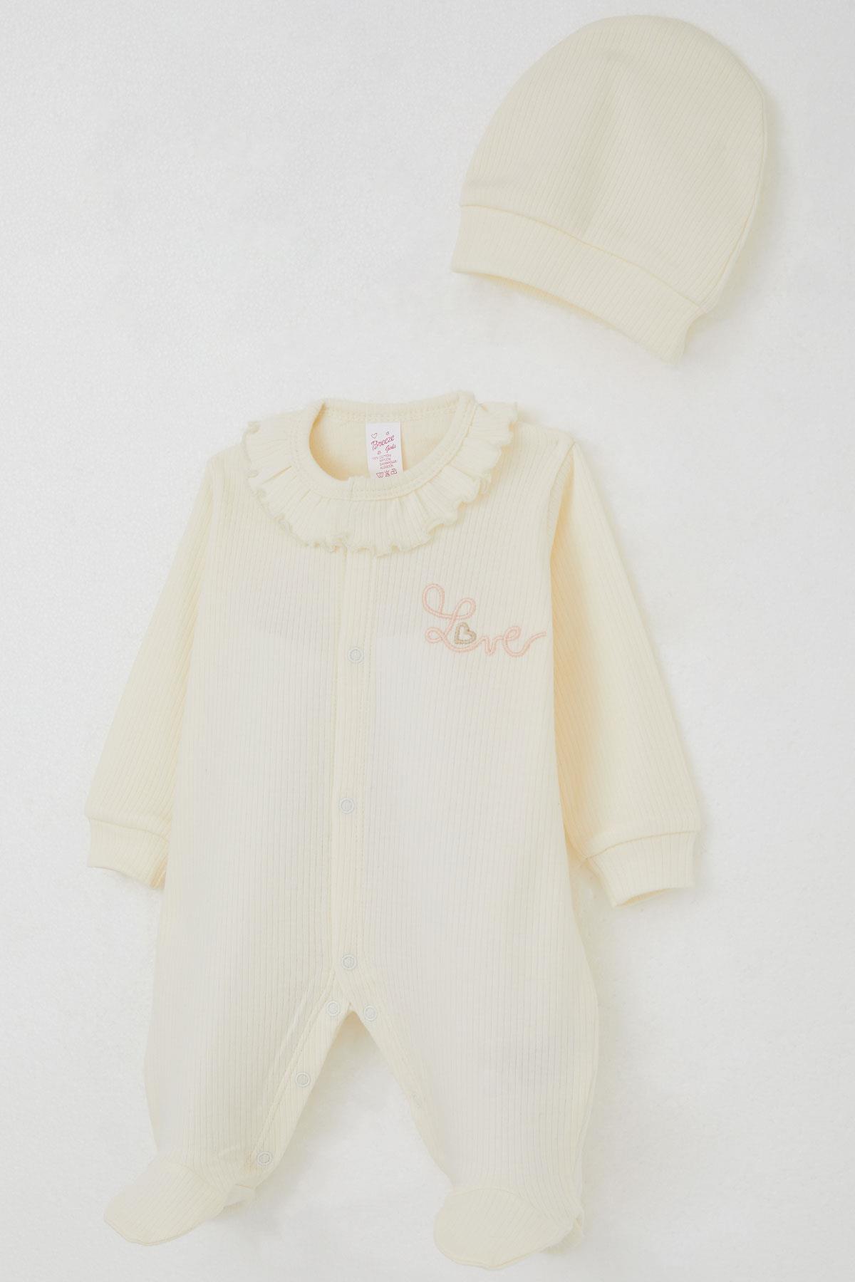 Breeze Kız Bebek Patikli Tulum Yaka Kısmı Fırfırlı Yazı Nakışlı Krem (0-6 Ay)