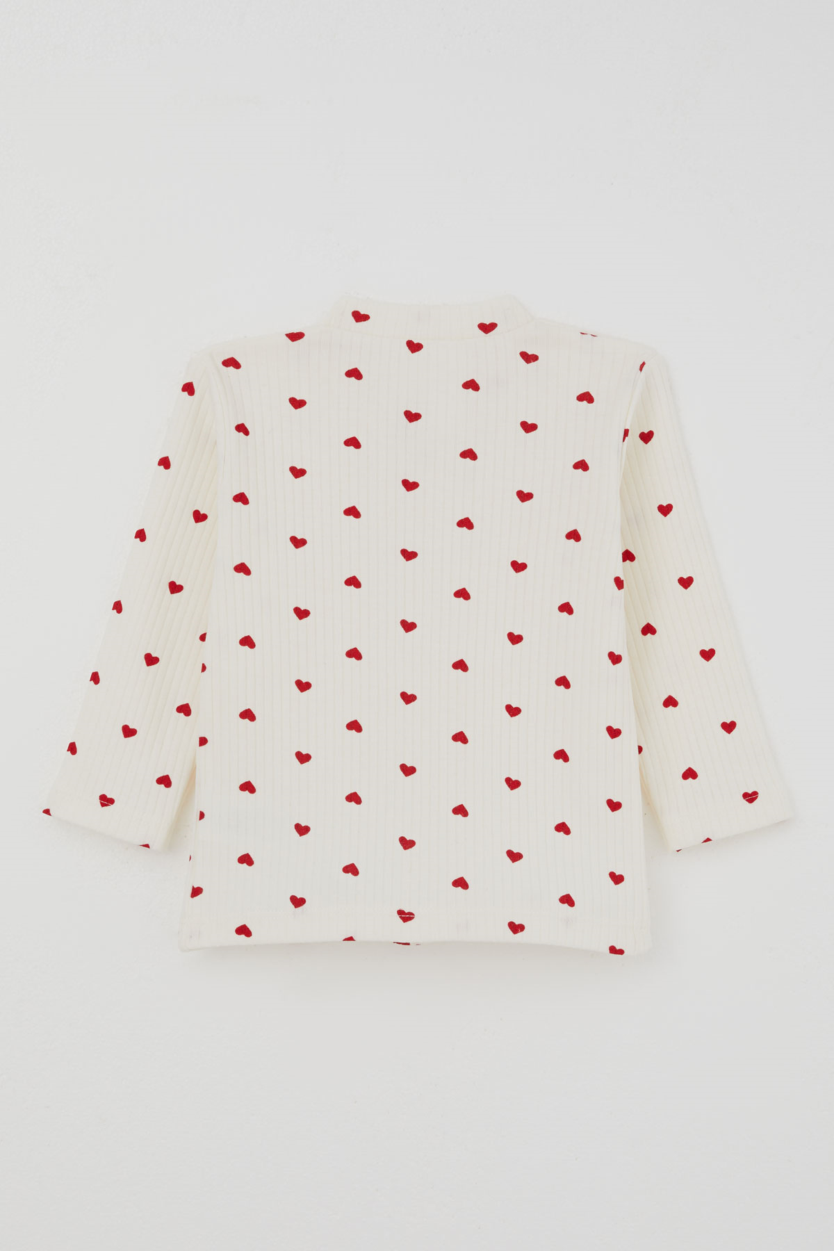 Breeze Kız Bebek Pijama Takımı Kalp Desenli Önden Çıtçıtlı Krem (4 Ay - 1 Yaş)