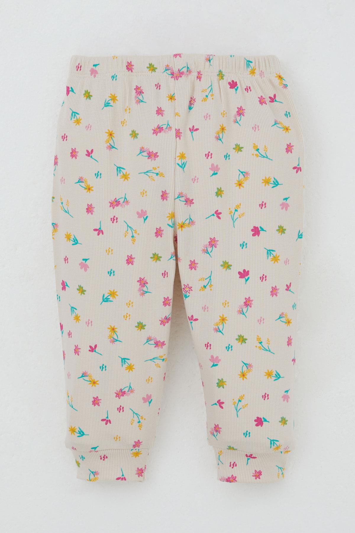 Breeze Kız Bebek Pijama Takımı Omuzdan Patlı Renkli Çiçek Desenli Krem (4 Ay-1 Yaş)