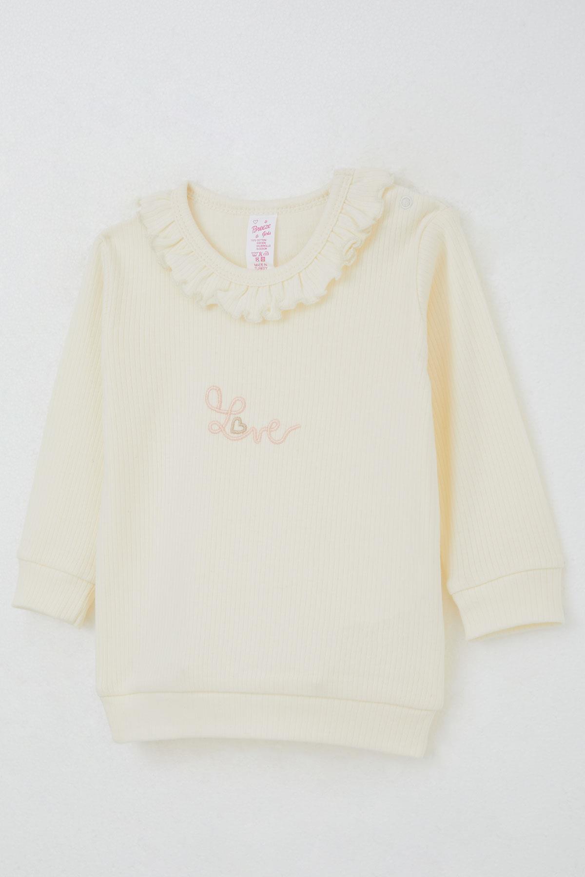 Breeze Kız Bebek Pijama Takımı Omuzdan Patlı Yaka Kısmı Fırfırlı Yazı Nakışlı Krem (4 Ay-1 Yaş)