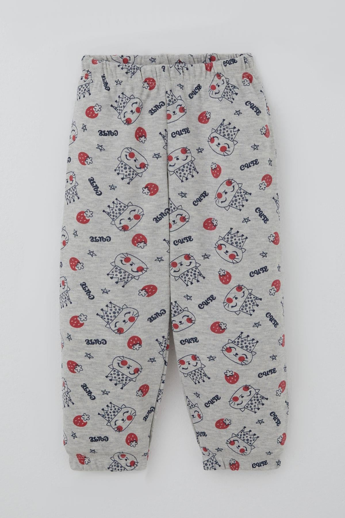 Breeze Kız Bebek Pijama Takımı Sevimli Kraliçe Desenli Çilekli Açık Gri Melanj (9 Ay-3 Yaş)