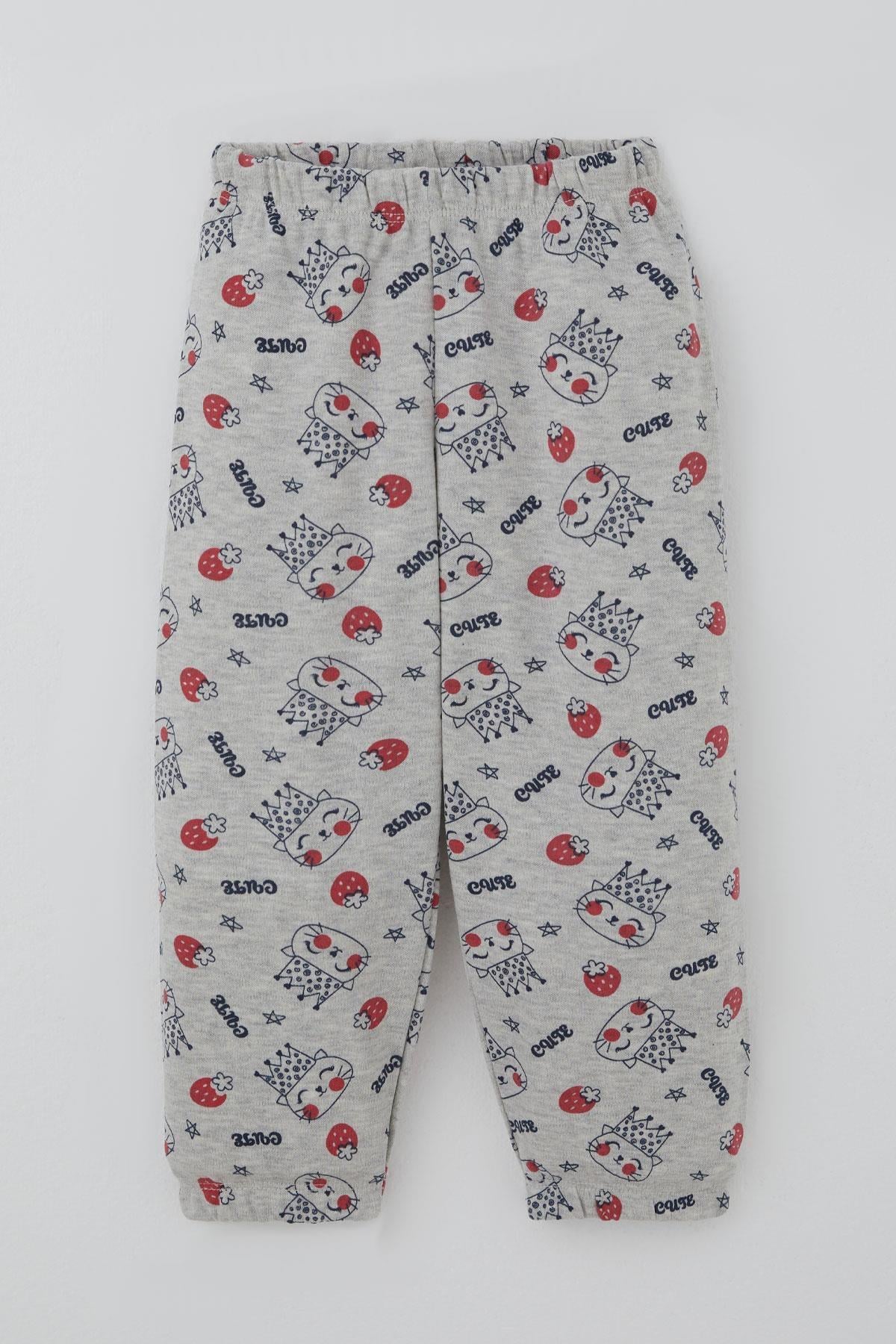 Breeze Kız Bebek Pijama Takımı Sevimli Kraliçe Desenli Çilekli Açık Gri Melanj (9 Ay-3 Yaş)
