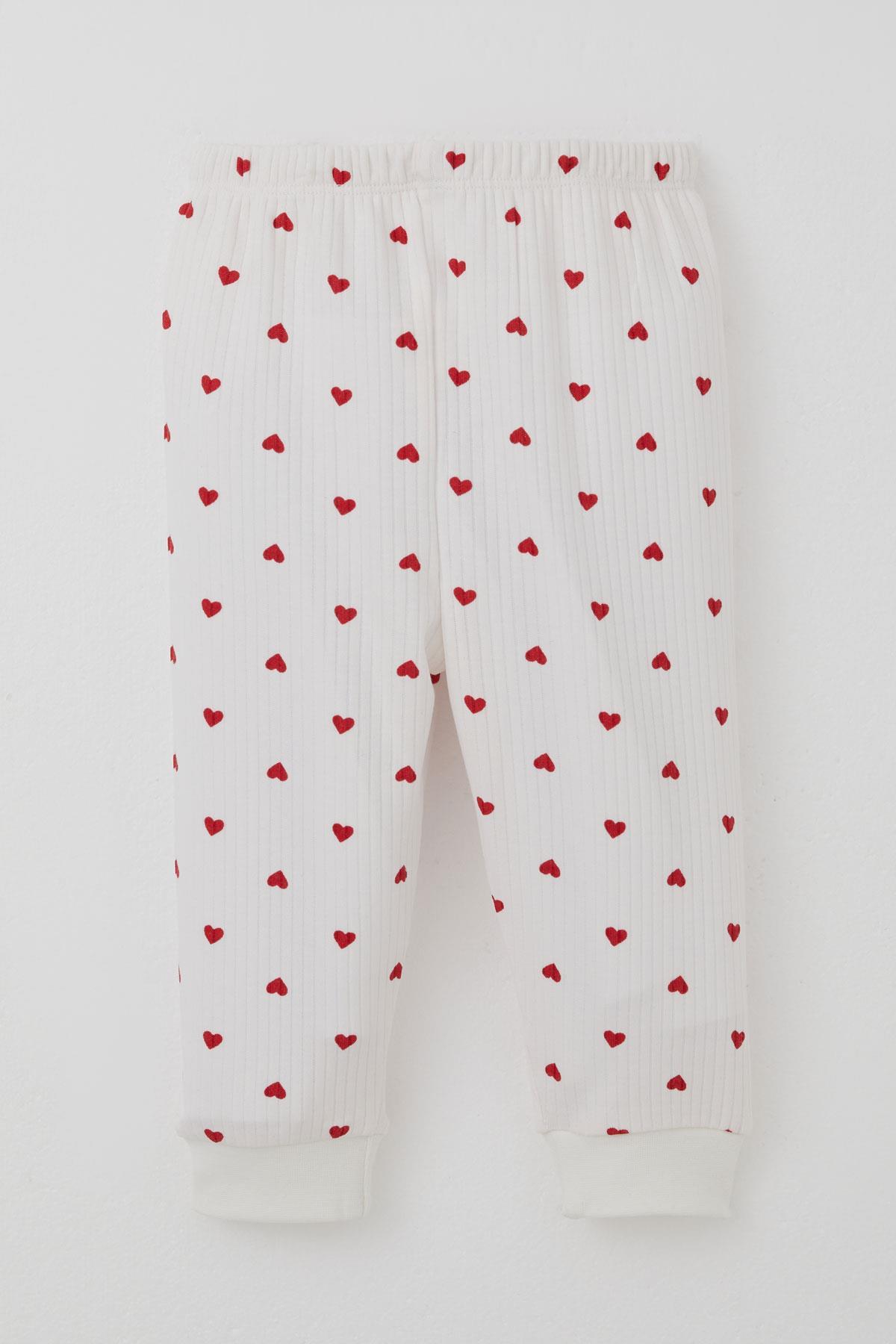 Breeze Kız Bebek Pijma Takımı Kalp Desenli Önden Çıtçıtlı Ekru (4 Ay-1 Yaş)