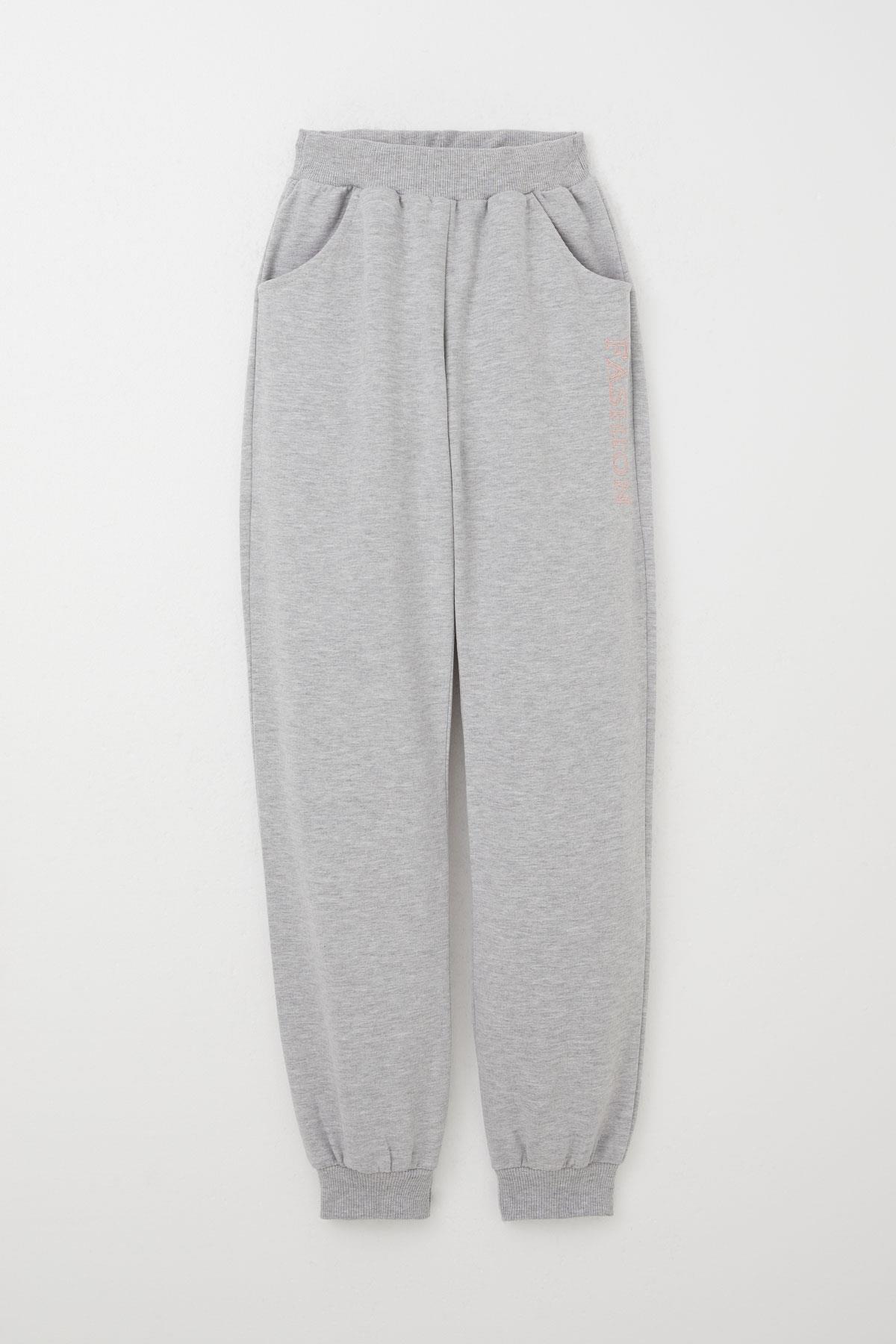 Breeze Kız Çocuk Eşofman Takım Moda Temalı Yazı Nakışlı Pembe (8-12 Yaş)