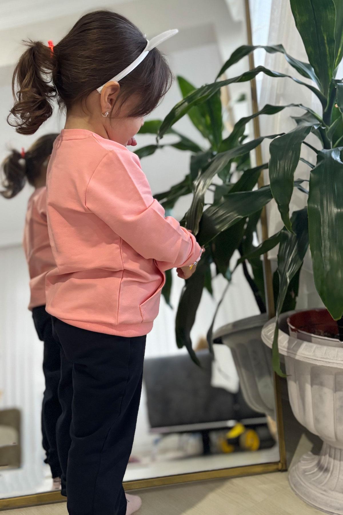 Breeze Kız Çocuk Eşofman Takım Sevimli Sihirbaz Tavşancık Baskılı Somon (1-4 Yaş)