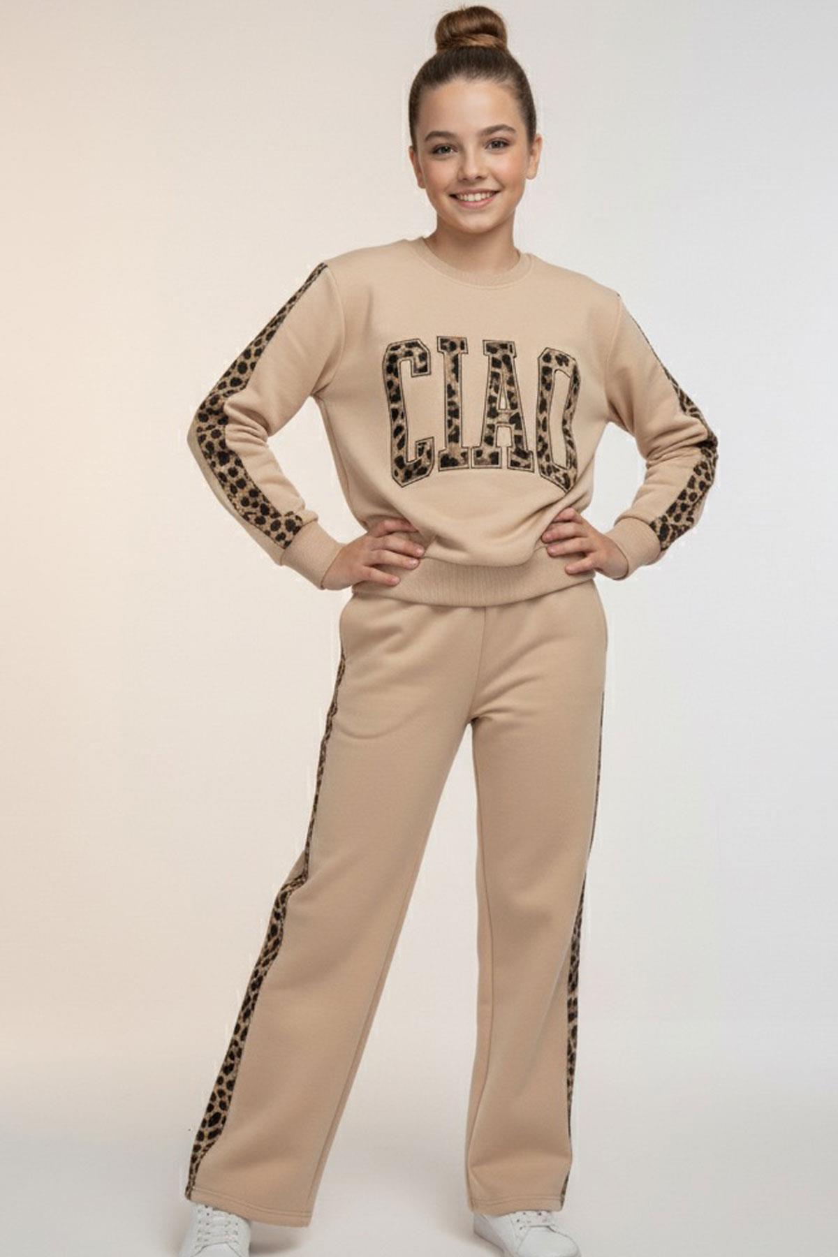 Breeze Kız Çocuk Eşofman Takımı Yazı Nakışlı Kenarları Leopar Desenli Bej (8-14 Yaş)
