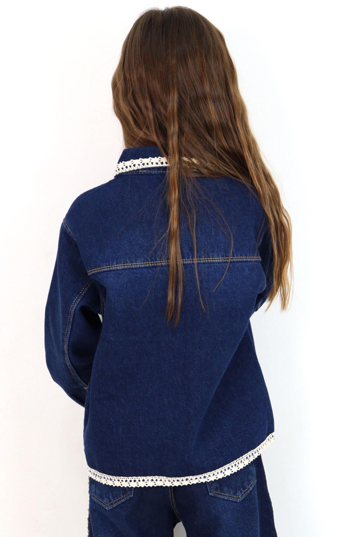 Breeze Kız Çocuk Jean Ceket Yaka & Alt Kısmı Güpür Cep Kapak Detaylı Koyu Mavi (3-7 Yaş)