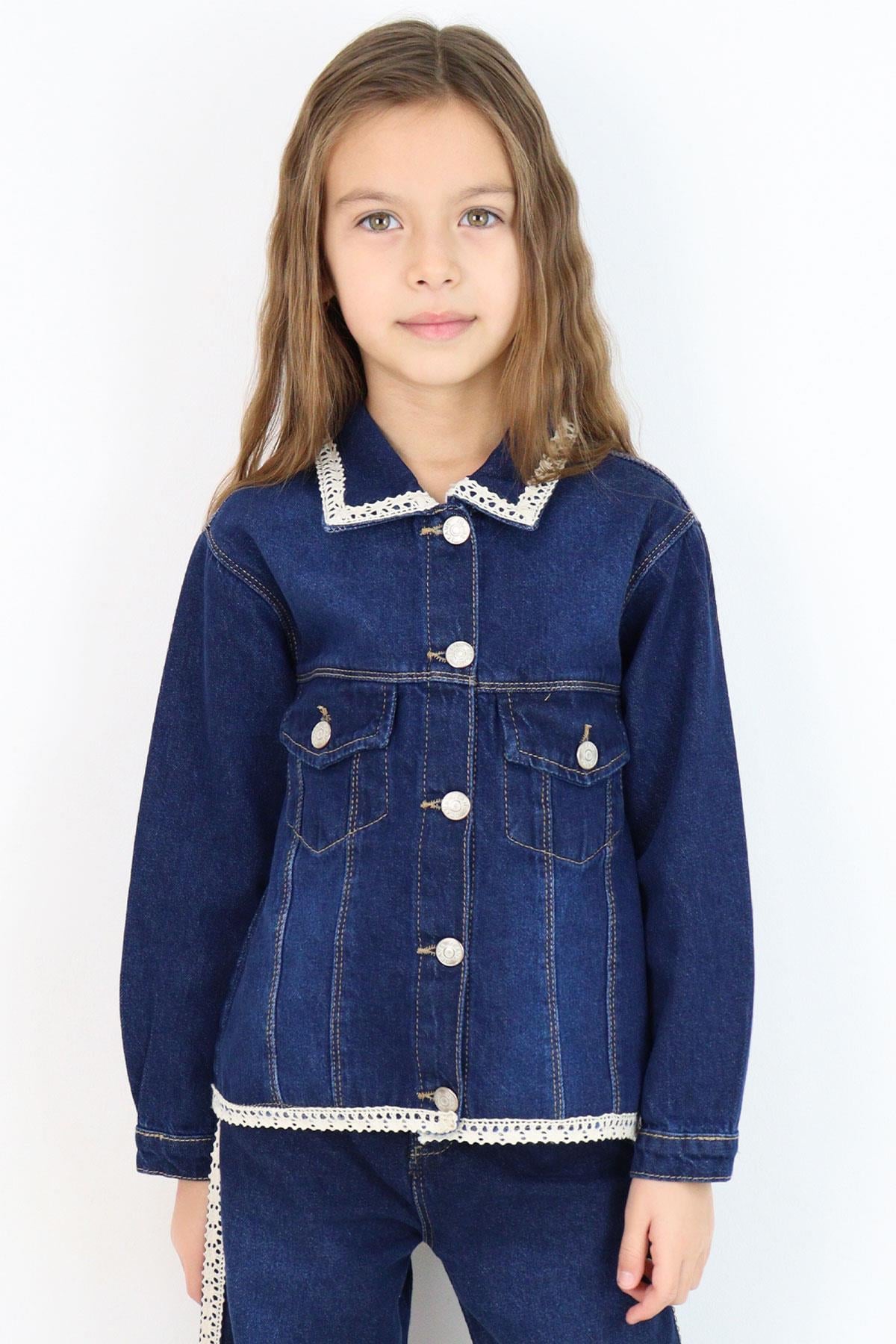 Breeze Kız Çocuk Jean Ceket Yaka & Alt Kısmı Güpür Cep Kapak Detaylı Koyu Mavi (3-7 Yaş)