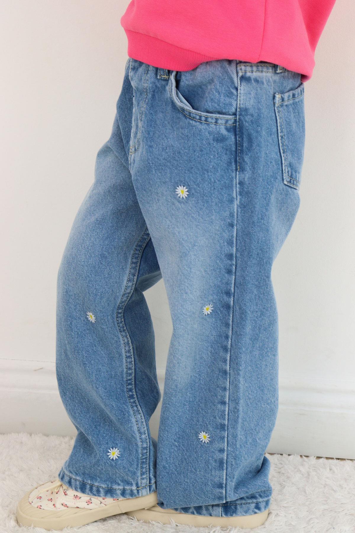 Breeze Kız Çocuk Jean Pantolon Papatya Nakışlı Düğmeli Açık Mavi (1.5-4 Yaş)