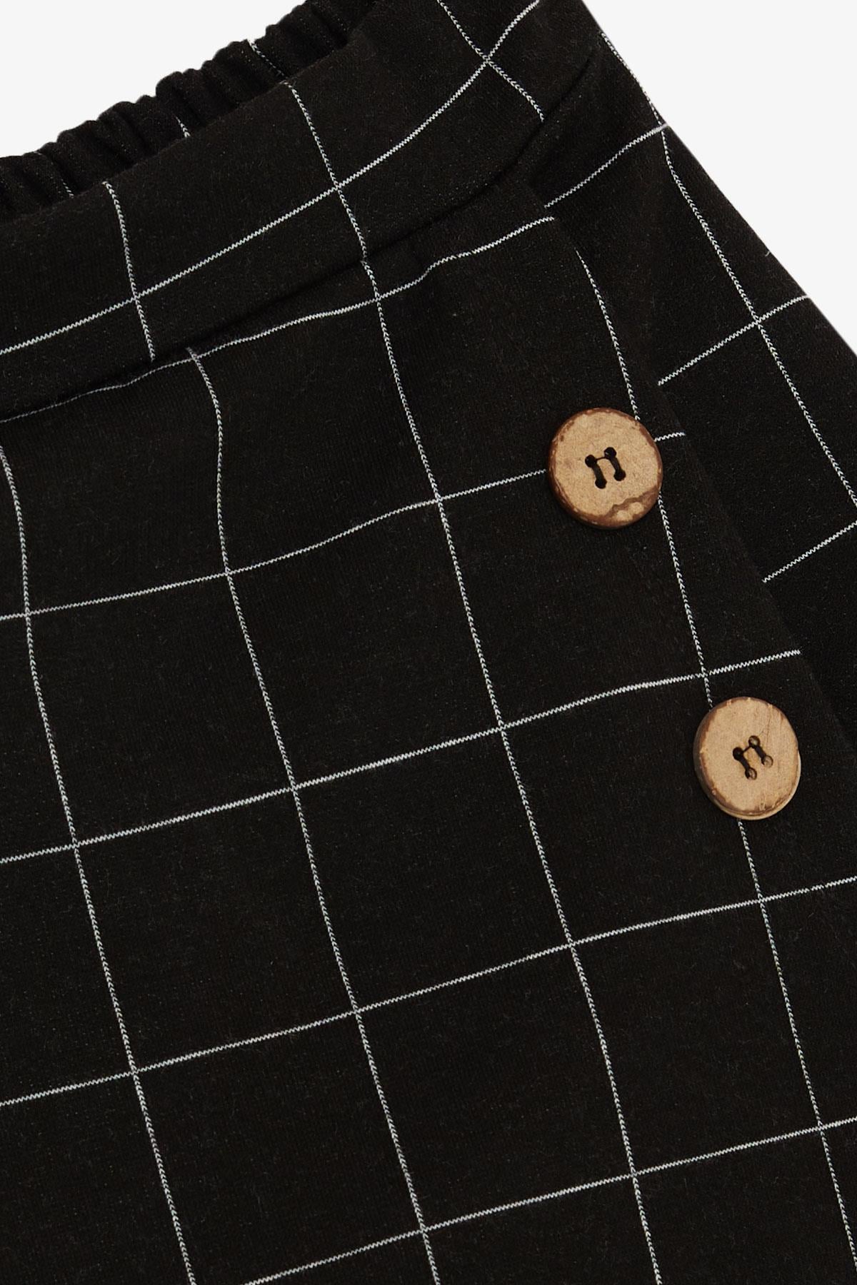 Breeze Kız Çocuk Kare Desenli Şort Etek Düğme Aksesuarlı Siyah (6-12 Yaş)