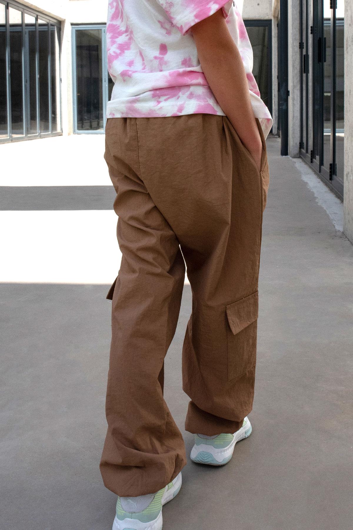 Breeze Kız Çocuk Paraşüt Jogger Paça Pantolon Kargo Cep Kahverengi (7-12 Yaş)