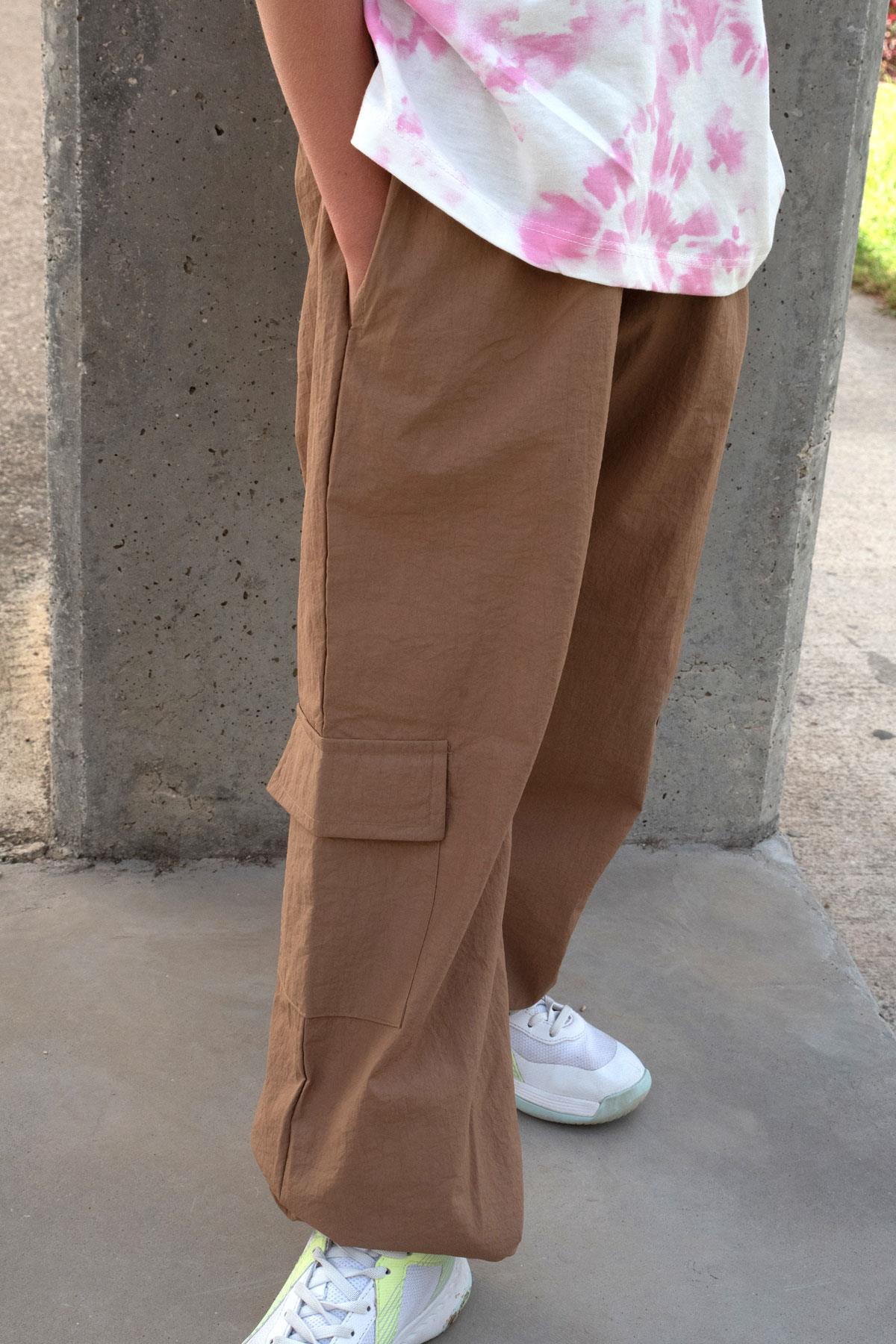 Breeze Kız Çocuk Paraşüt Jogger Paça Pantolon Kargo Cep Kahverengi (7-12 Yaş)