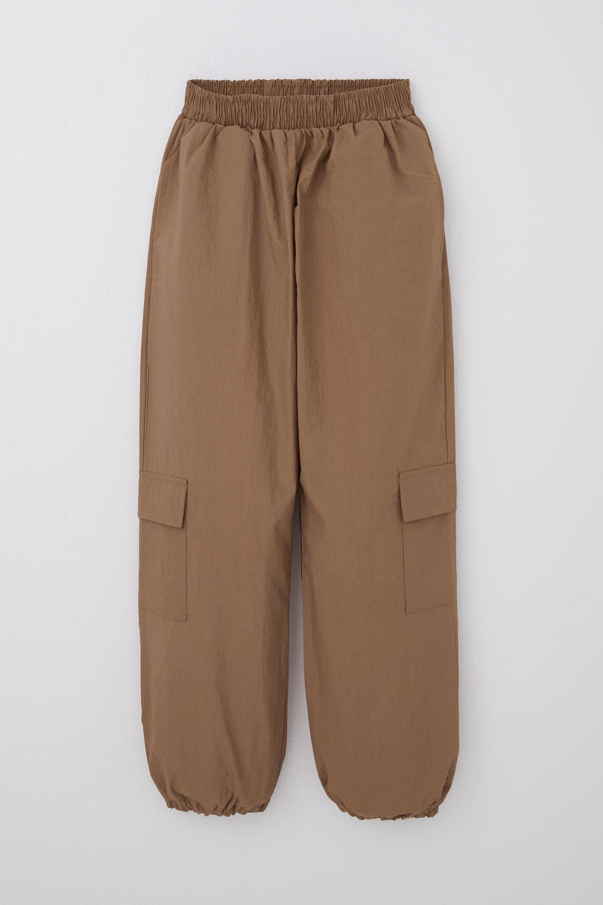 Breeze Kız Çocuk Paraşüt Jogger Paça Pantolon Kargo Cep Kahverengi (7-12 Yaş)