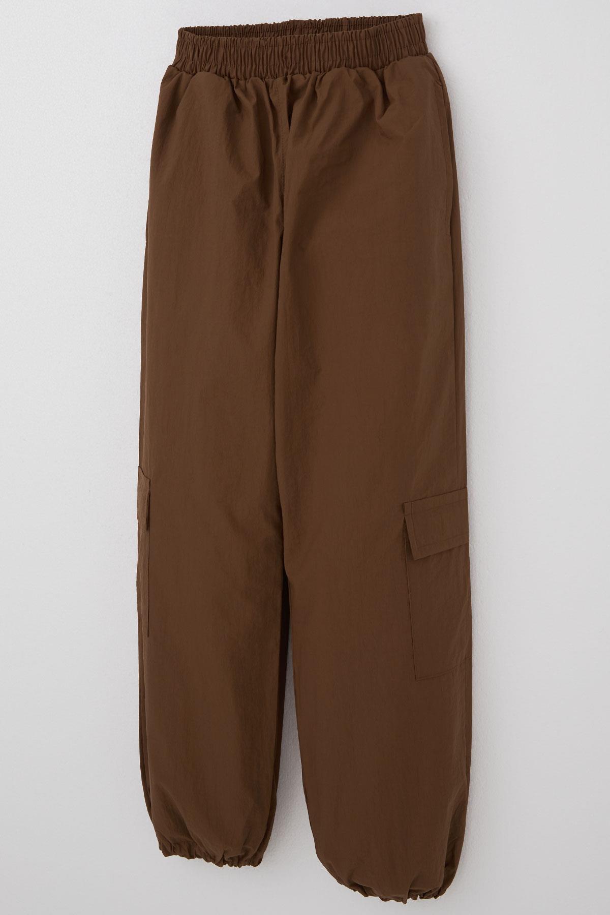 Breeze Kız Çocuk Paraşüt Jogger Paça Pantolon Kargo Cep Koyu Kahve (7-12 Yaş)