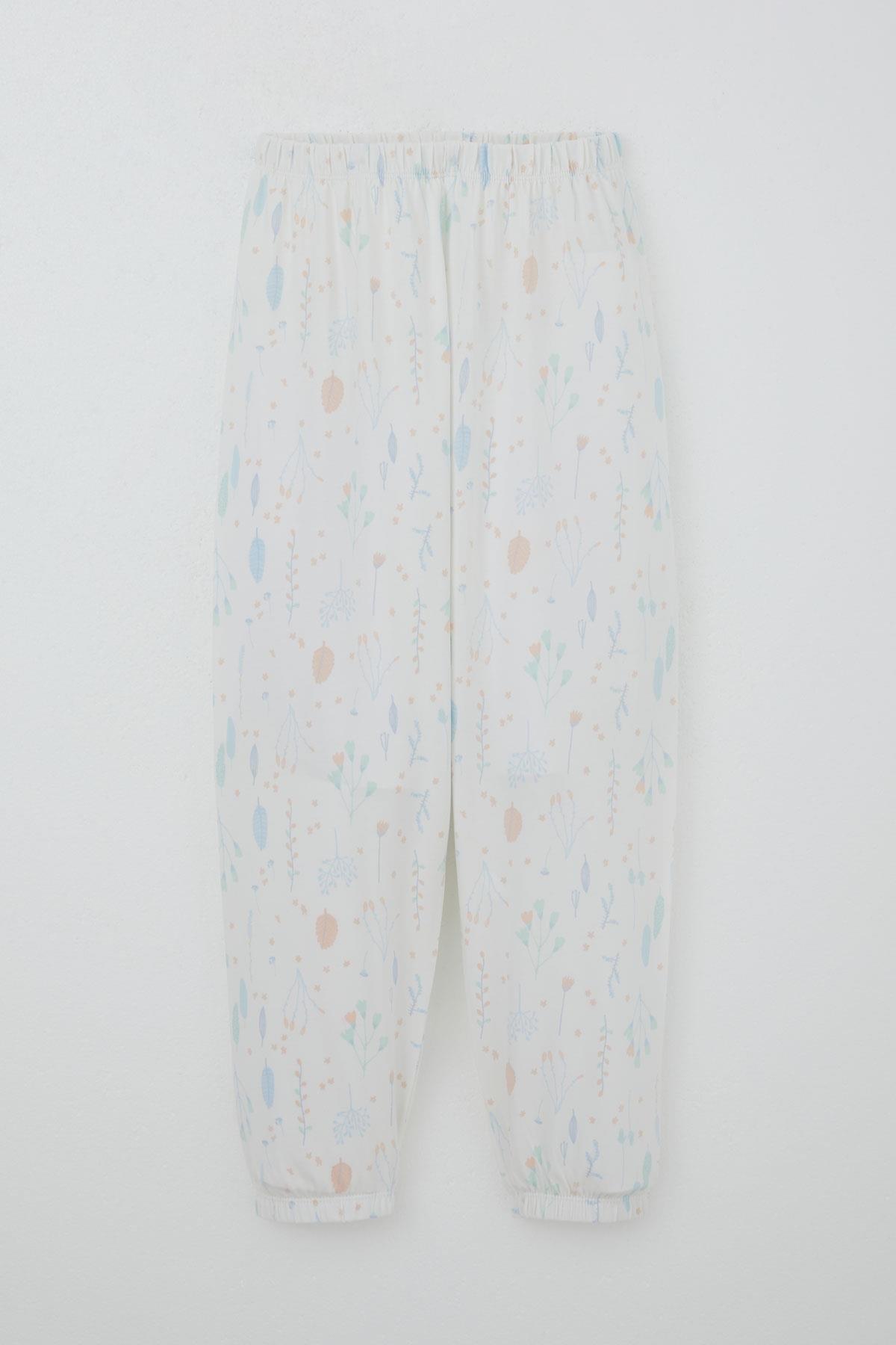 Breeze Kız Çocuk Pijama Takımı Bahar Fısıltısı Renkli Yapraklar Desenli Ekru (4-8 Yaş)