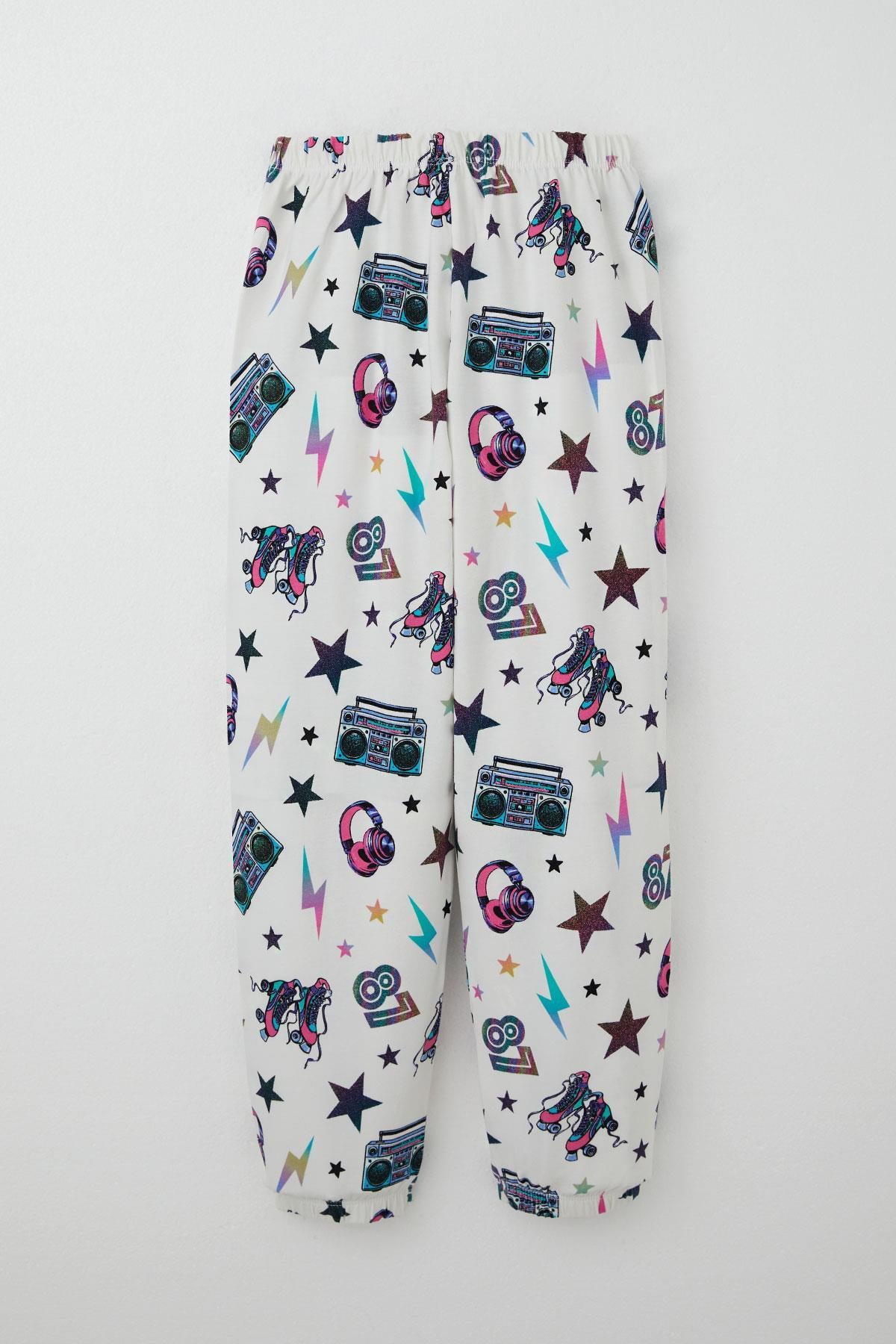Breeze Kız Çocuk Pijama Takımı Müzik Temalı Yıldız Desenli Ekru (4 Yaş)