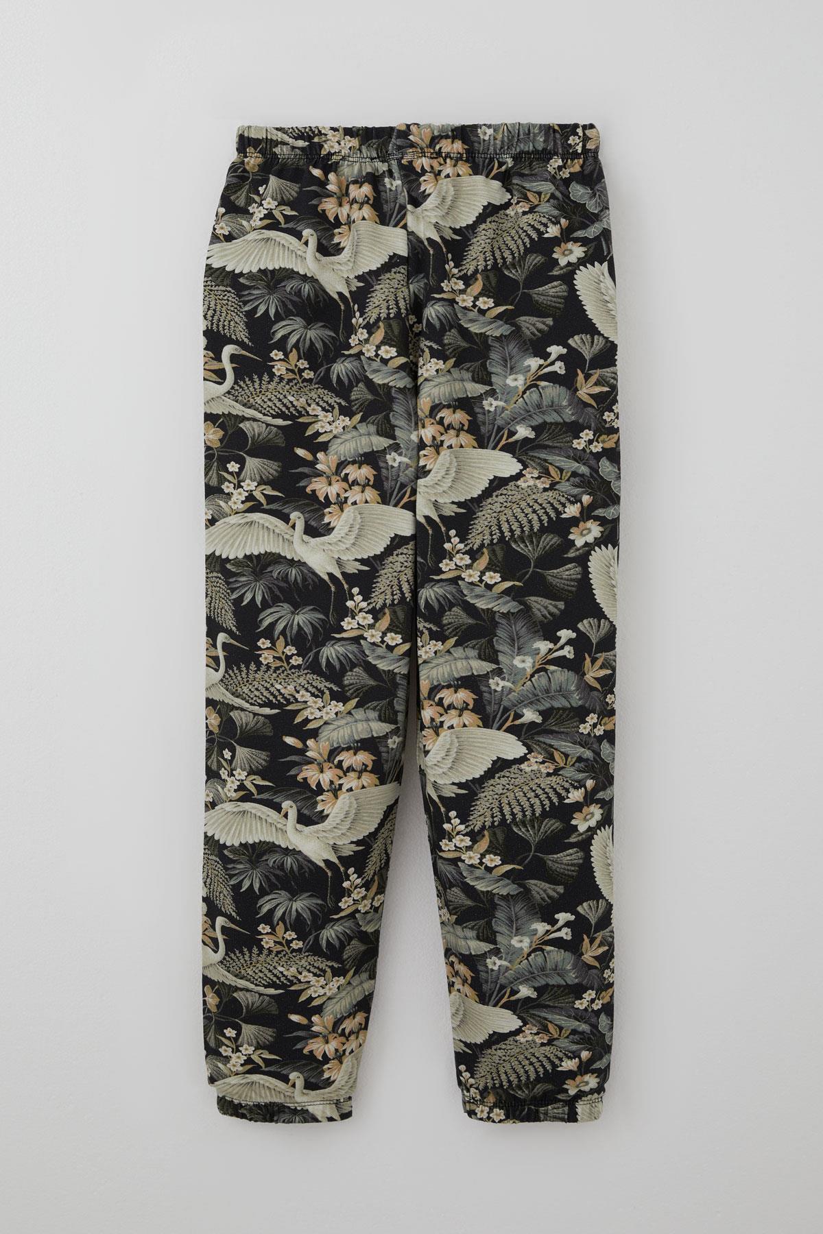 Breeze Kız Çocuk Pijama Takımı Orman Temalı Leylek Desenli Karışık Renk (4-8 Yaş)