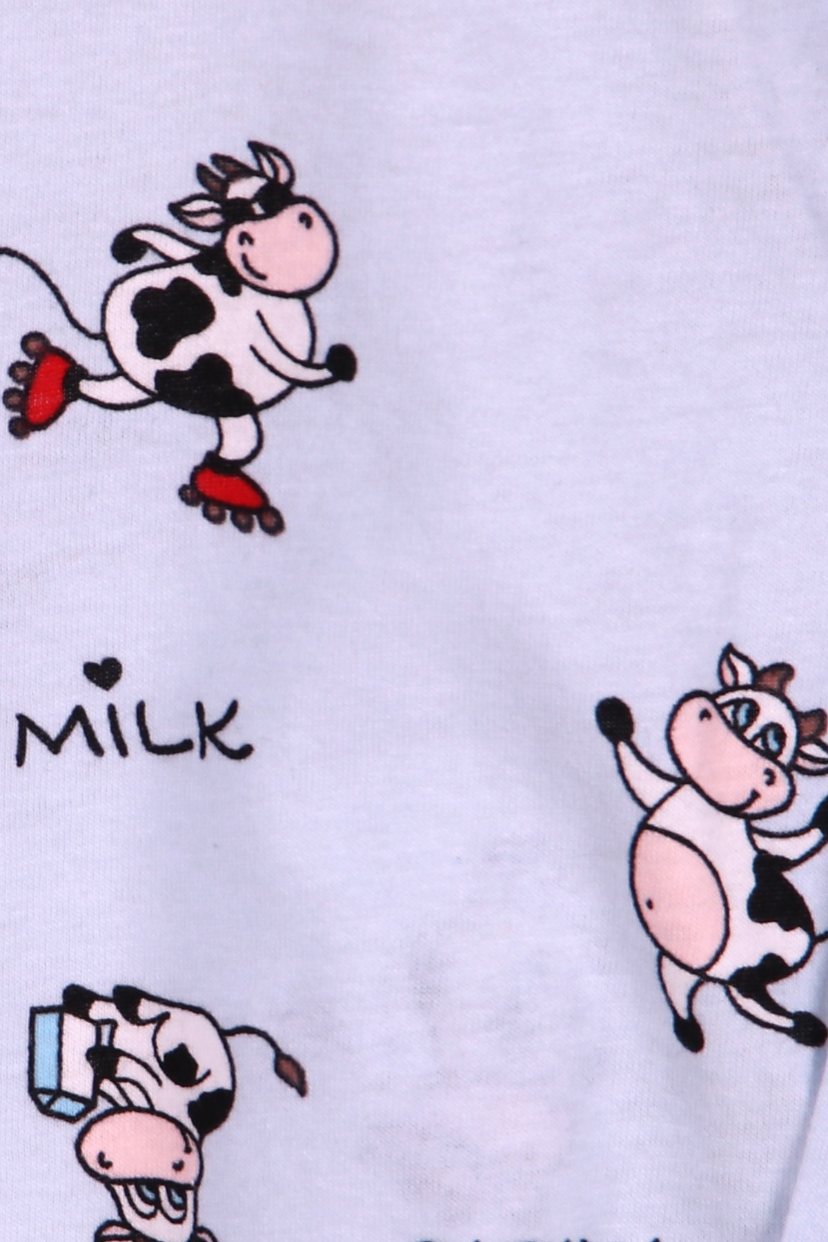 Breeze Kız Çocuk Pijama Takımı Paten Süren İnek Desenli Bebe Mavisi (1-4 Yaş)