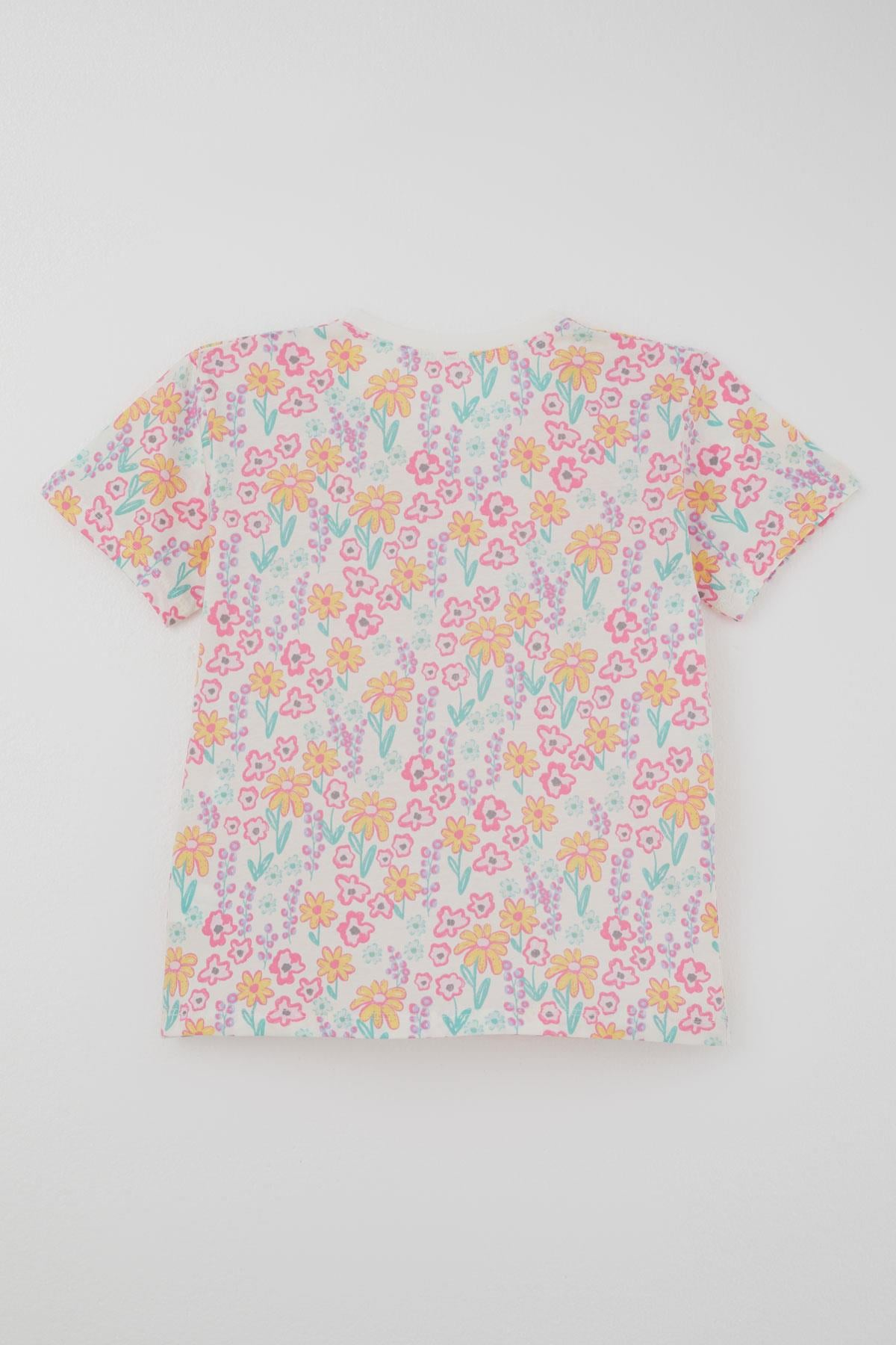 Breeze Kız Çocuk Şortlu Pijama Takımı Renkli Çiçek Desenli Beyaz (4-8 Yaş)