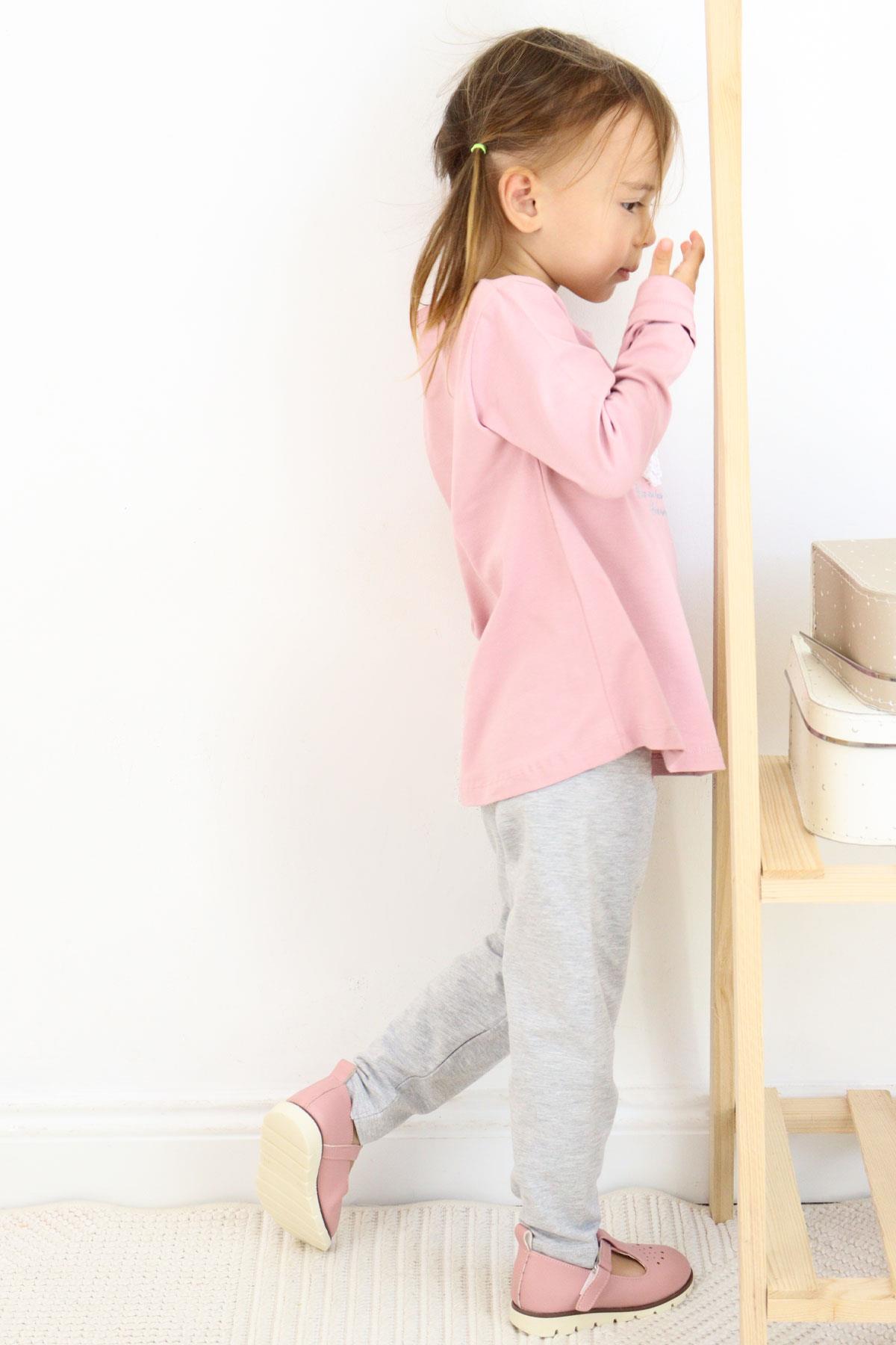 Breeze Kız Çocuk Taytlı Takım Parfüm Şişesi Nakış Baskılı Güpürlü Kalpli Gülkurusu (1.5-5 Yaş)