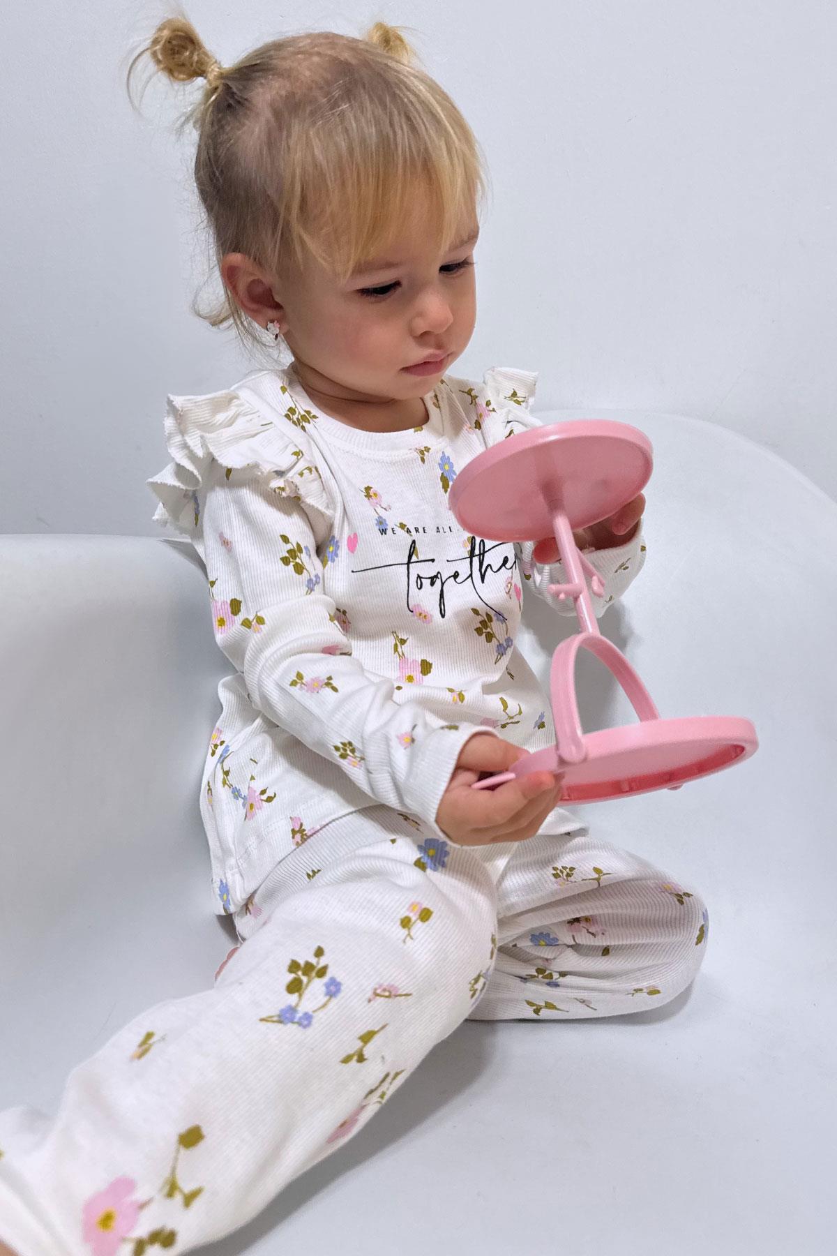 Breeze Kız Çocuk Taytlı Takım Renkli Çiçek Desenli Omuzu Fırfırlı Beyaz (2-6 Yaş)