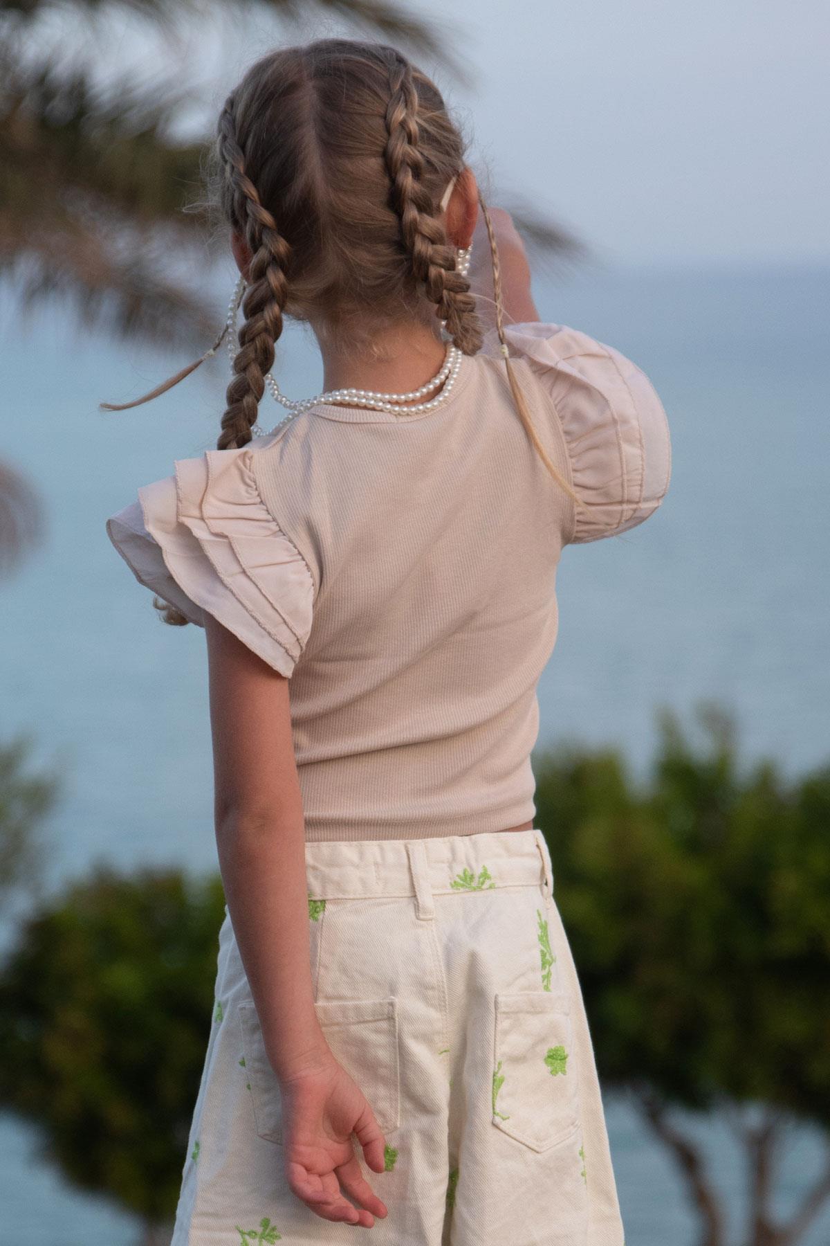 Breeze Kız Çocuk Tişört Kemer Boy Kolları Krep Kumaş Fırfırlı Bej (3-7 Yaş)