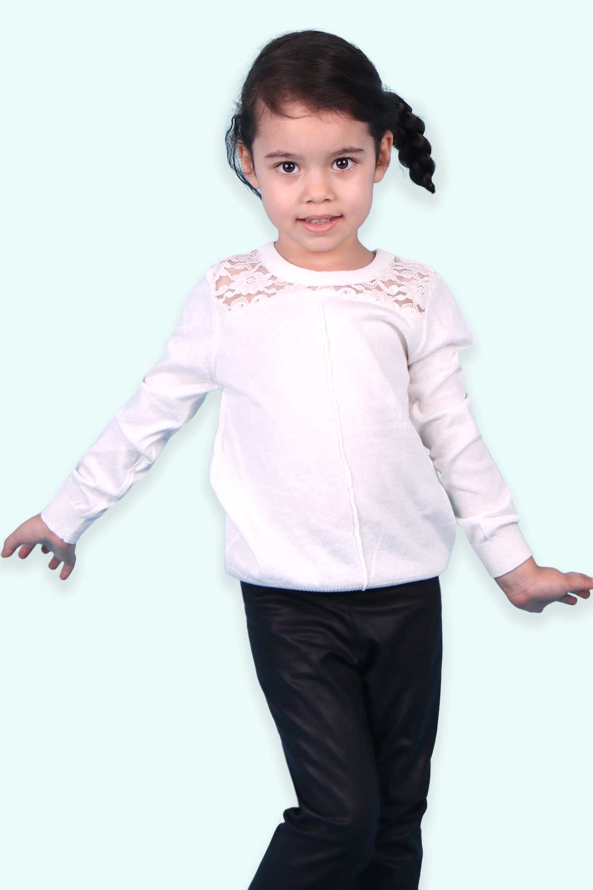 Breeze Kız Çocuk Triko Kazak Omuzu Dantelli Ekru (5-7 Yaş)