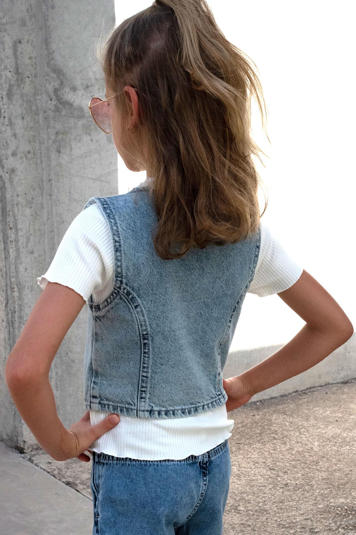 Breeze Kız Çocuk Yelek Kot Düğme Kapamalı V Yaka Açık Mavi (4-14 Yaş)