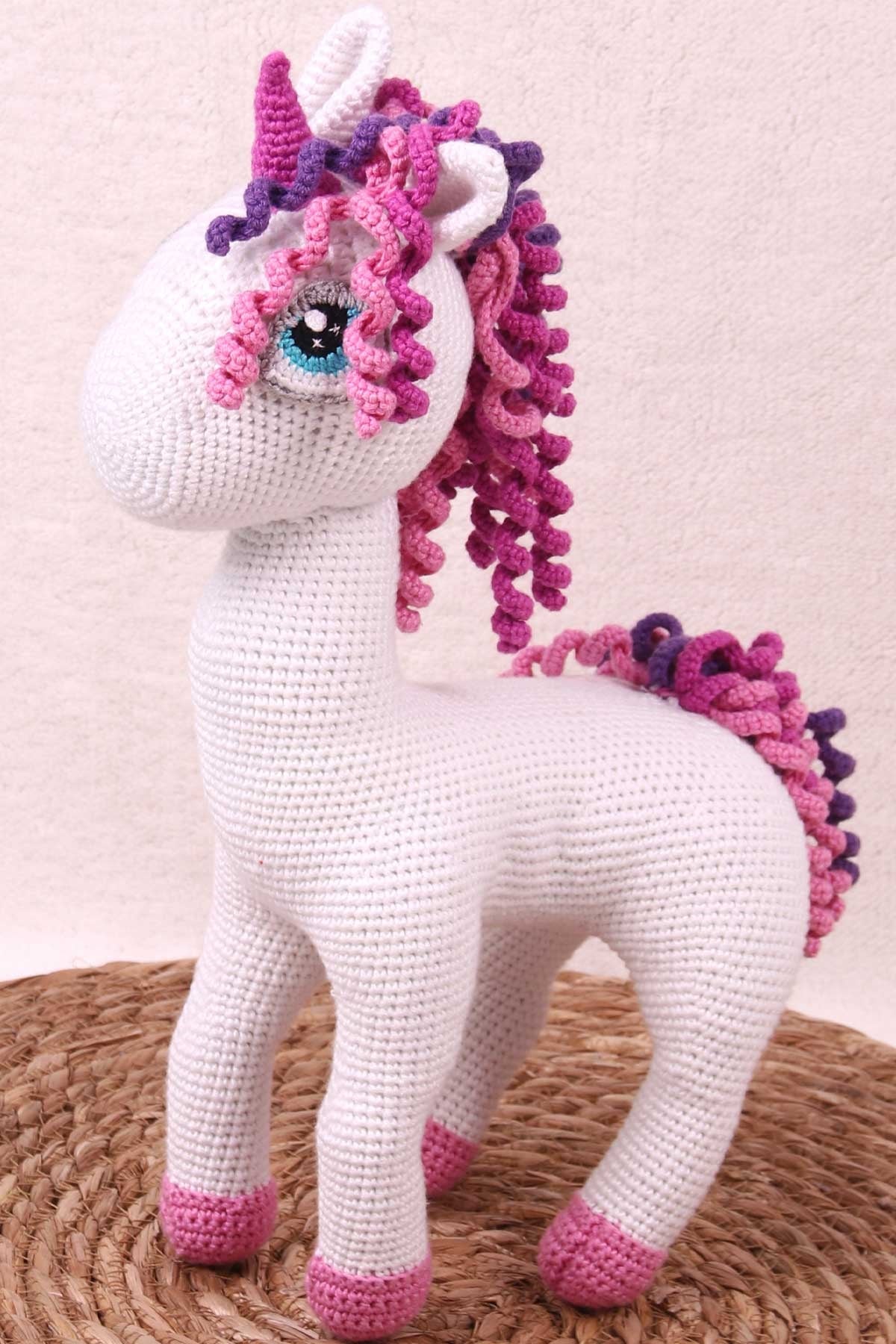 Breeze Unicorn Amigurumi Organik Oyuncak Ekru (Boy 35 cm-En 17 cm)