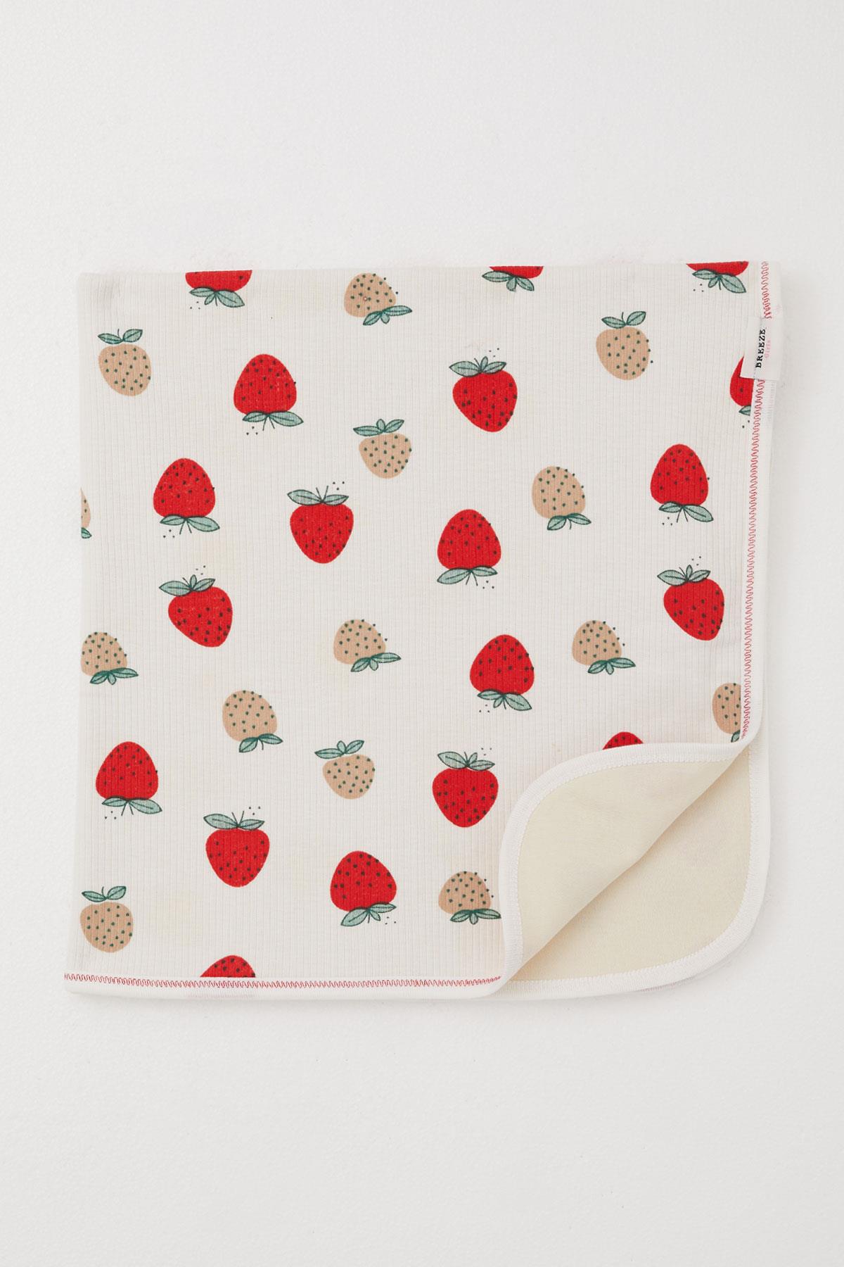 Breeze  Yenidoğan Bebek Battaniyesi Çilek Bahçesi Desenli Ekru (78 x 87 cm)