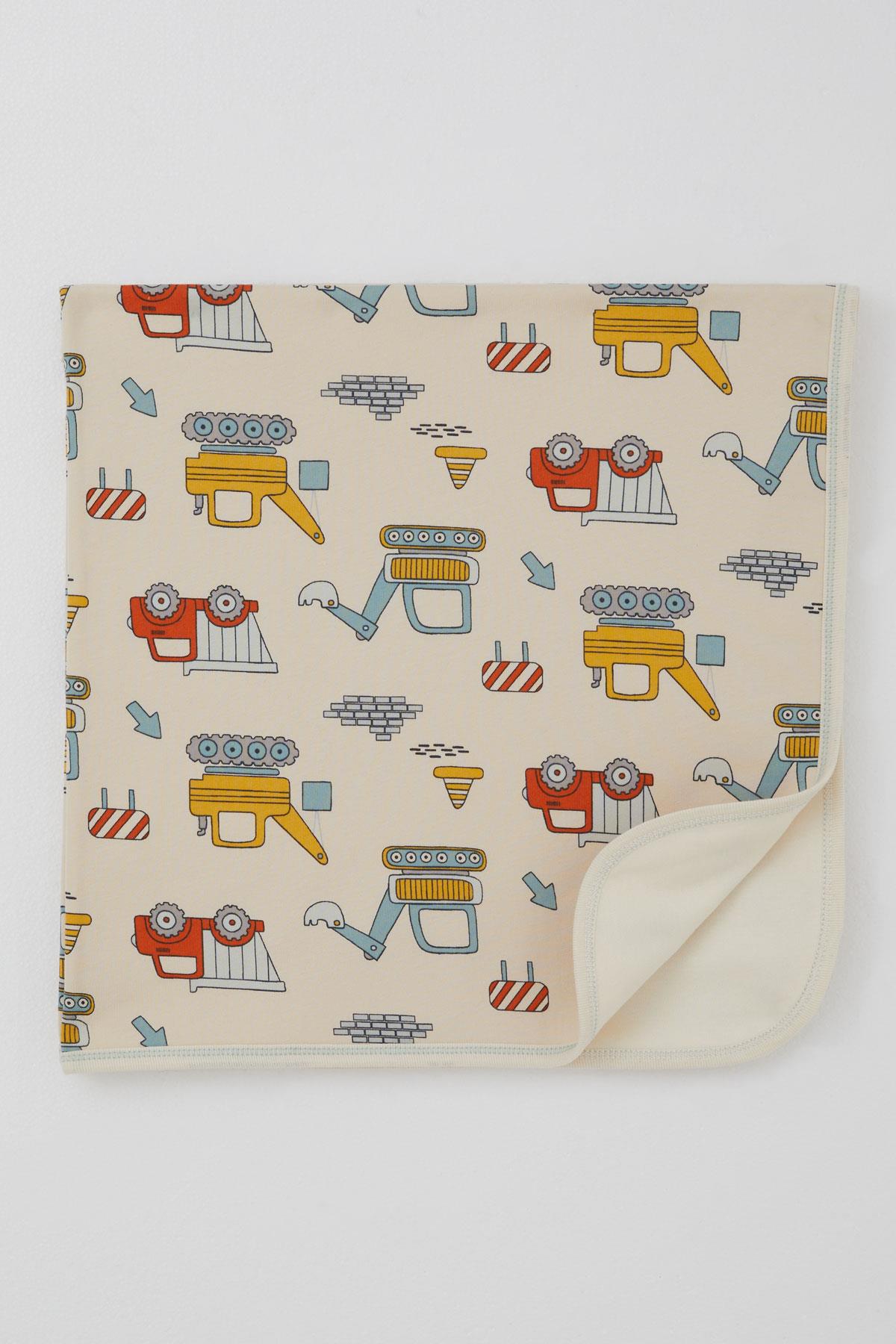 Breeze  Yenidoğan Bebek Battaniyesi İş Makinesi Desenli Bej (76 x 88 cm)