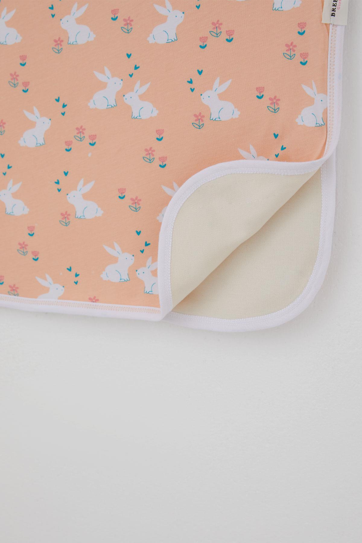 Breeze  Yenidoğan Bebek Battaniyesi Sevimli Tavşancıklar Desenli Çiçekli Somon (78 x 88 cm)