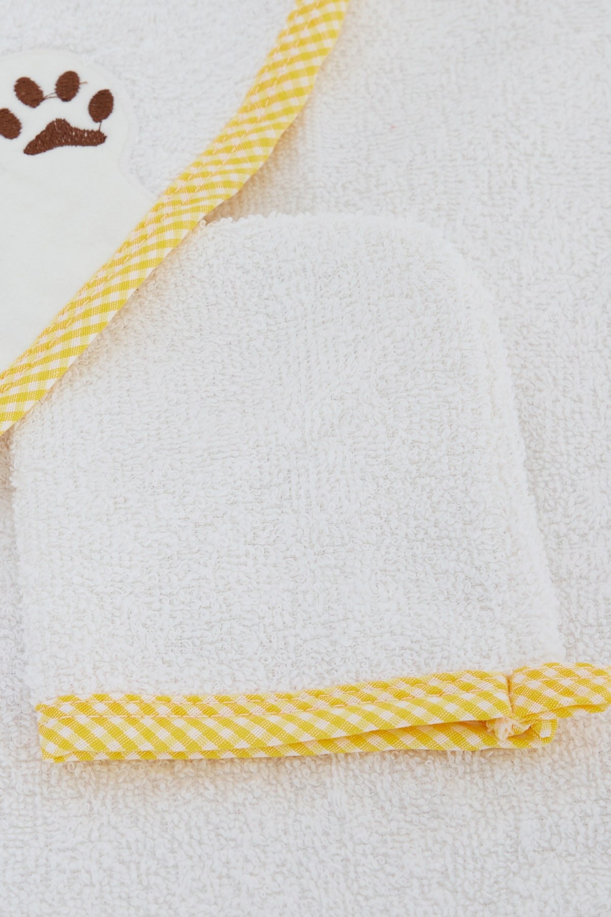 ELMA ŞEKERİ Bebek Banyo Havlusu Keseli Ayıcık Nakışlı Beyaz