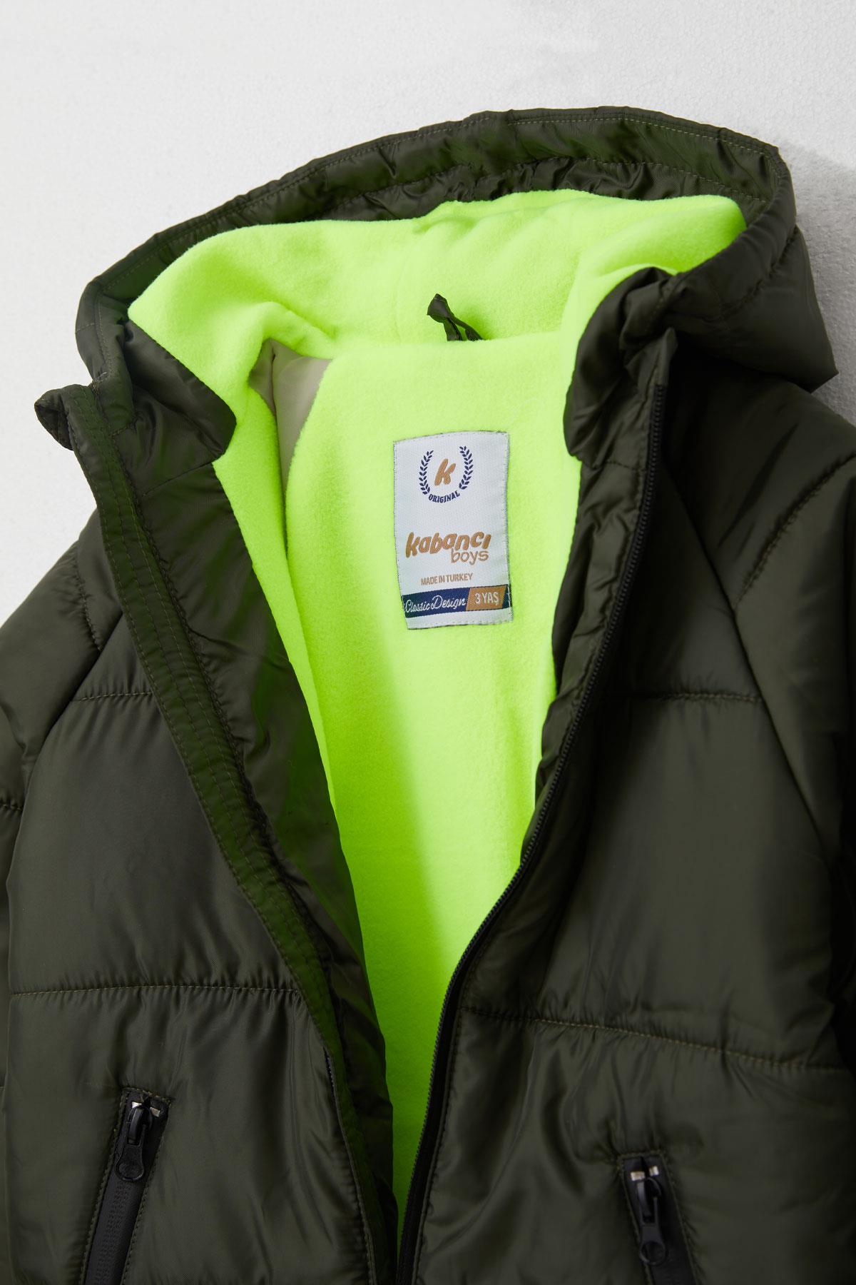 Kabancı  Erkek Çocuk Mont Slogan Baskılı Haki Yeşil (2-5 Yaş)