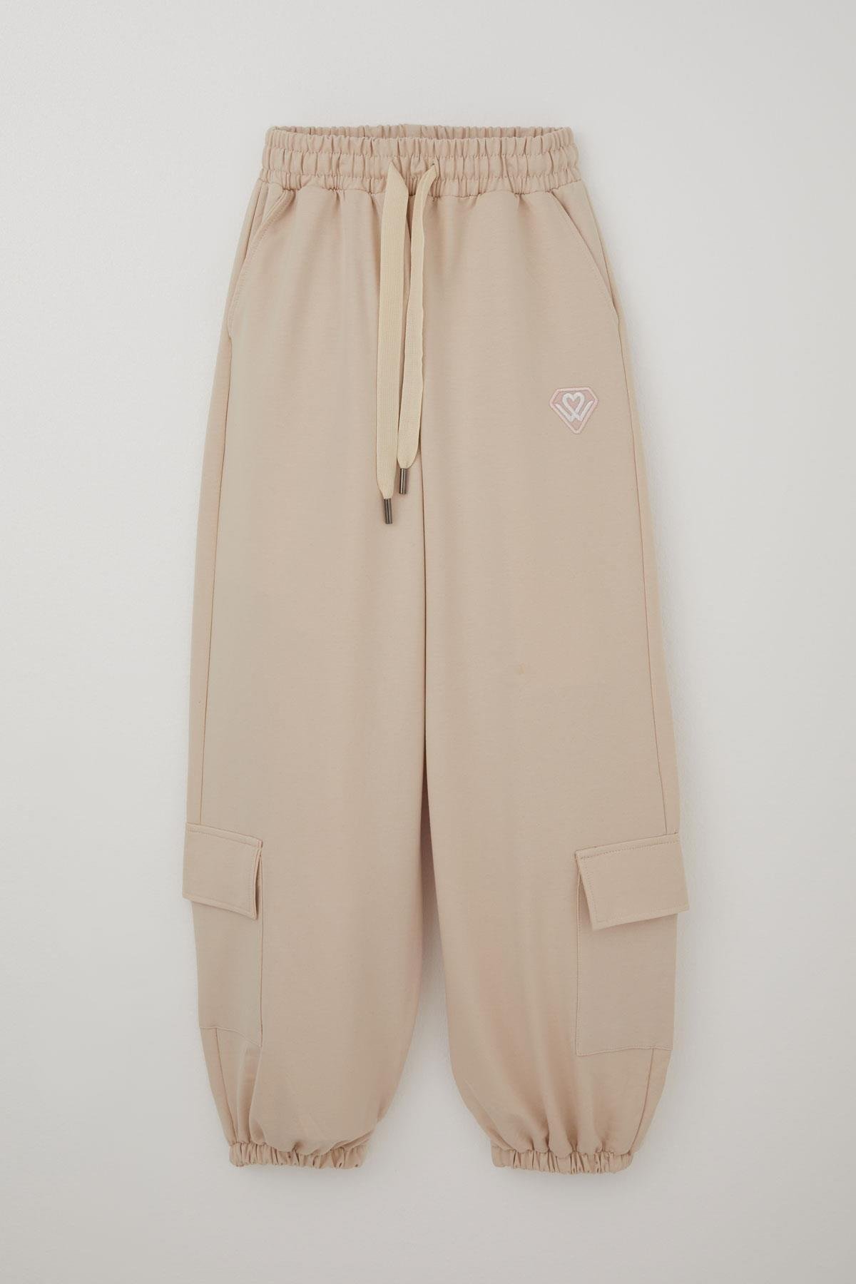 Locoloco Kız Çocuk Eşofman Takımı Armalı Kargo Cepli Beli Paçası Lastikli Krem (9-14 Yaş)