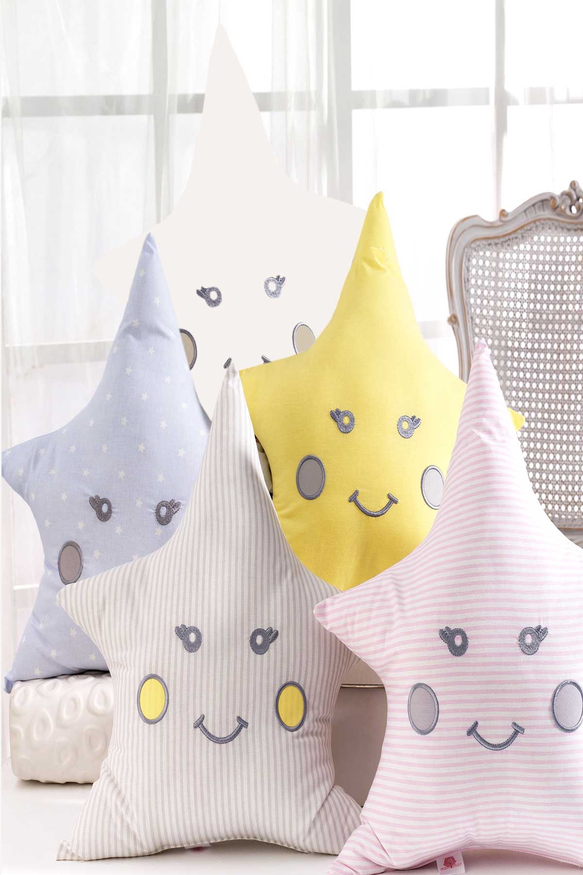 MOMİSHOP Yenidoğan Yastık Yıldız Figürlü Dekoratif Uyku Arkadaşım