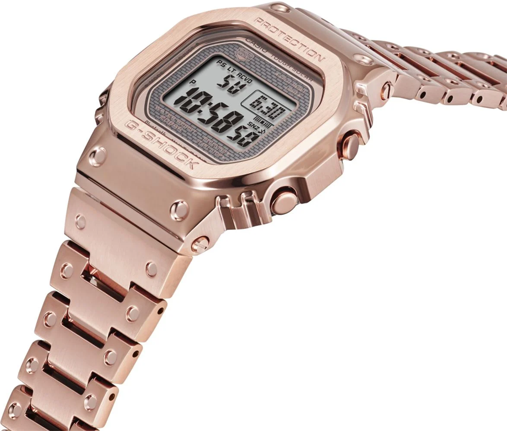 CasioGMW-B5000GD-4DRCasio GMW-B5000GD-4DR Bluetooth G-Shock Erkek Kol Saati